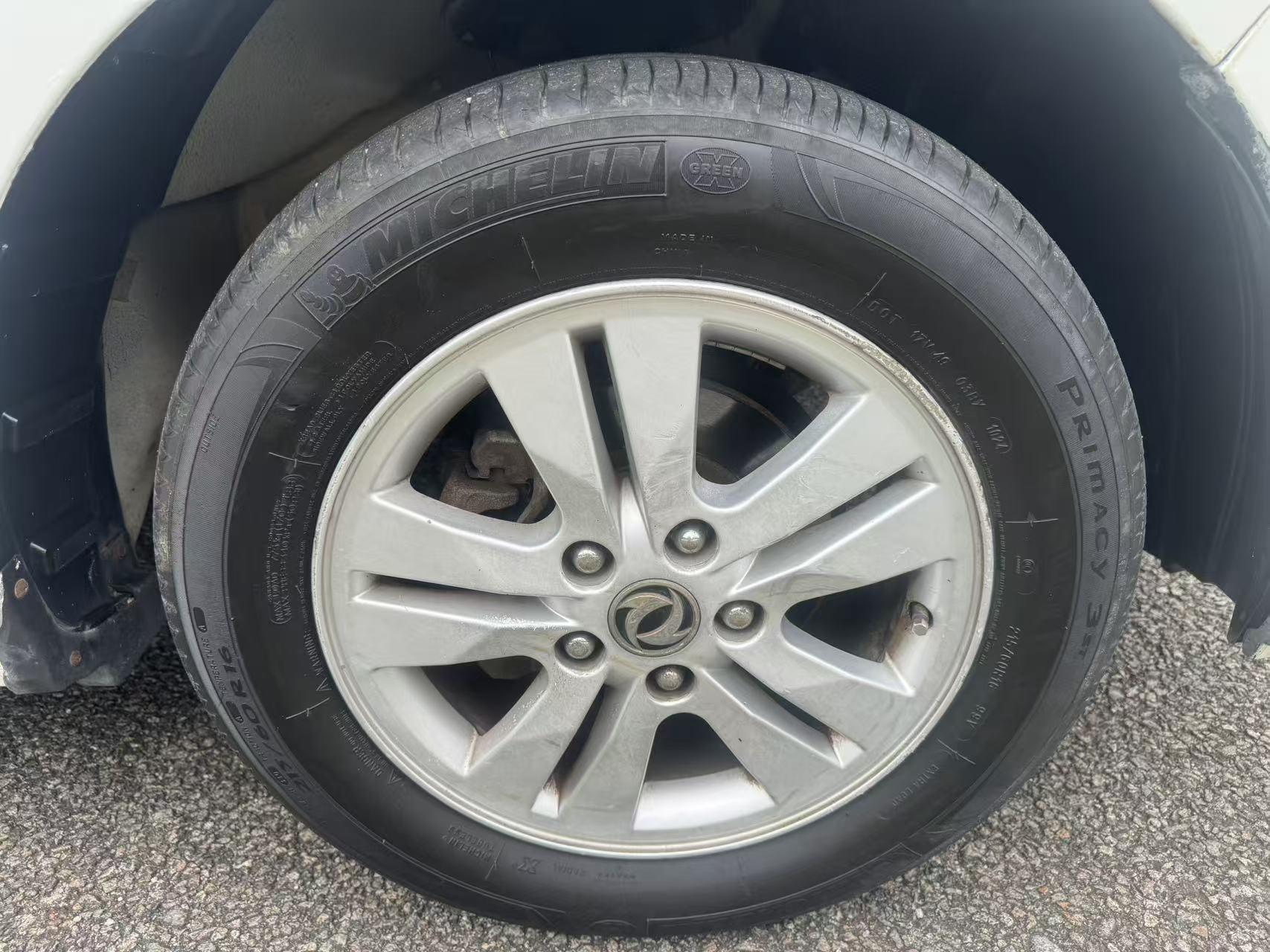 Dongfeng Fengxing F600 2016 thumb 7