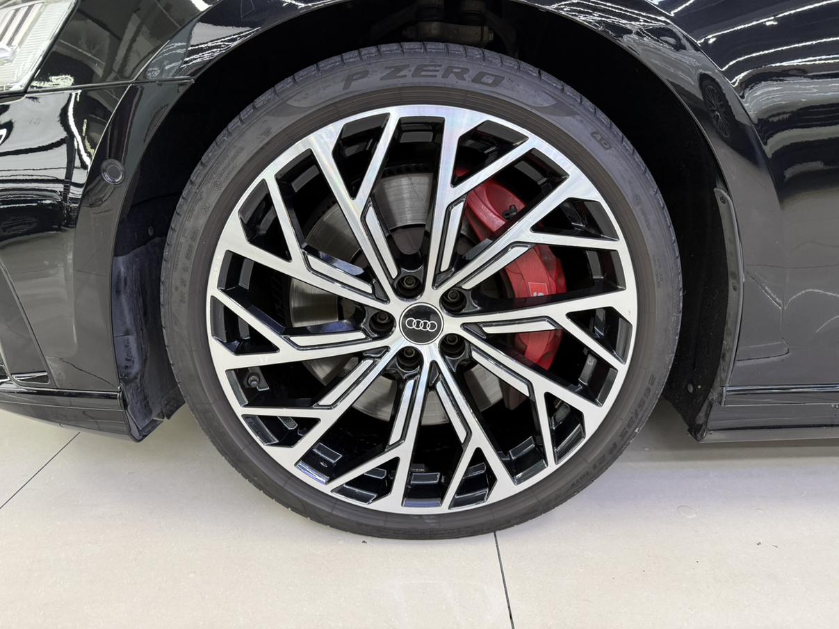 Audi S8 2021 thumb 3