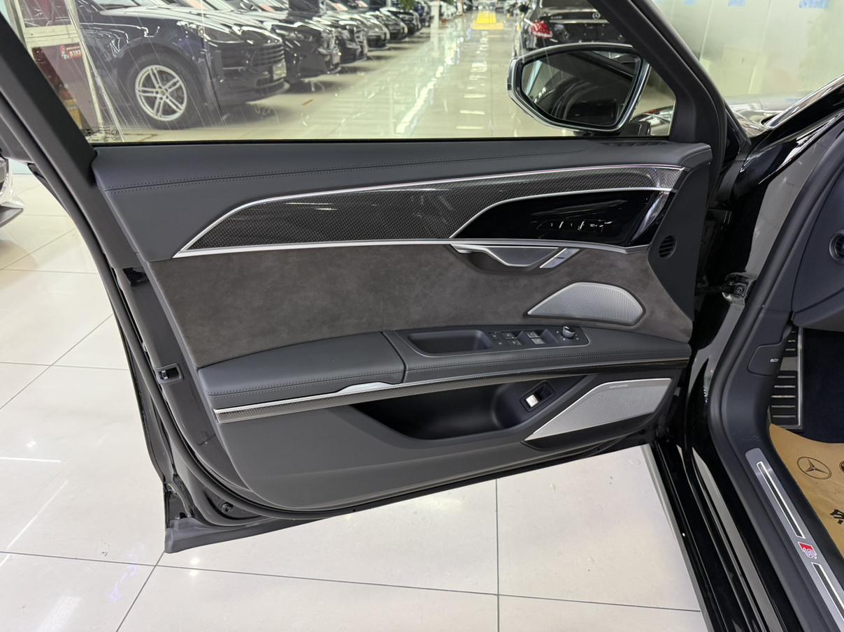 Audi S8 2021 thumb 7