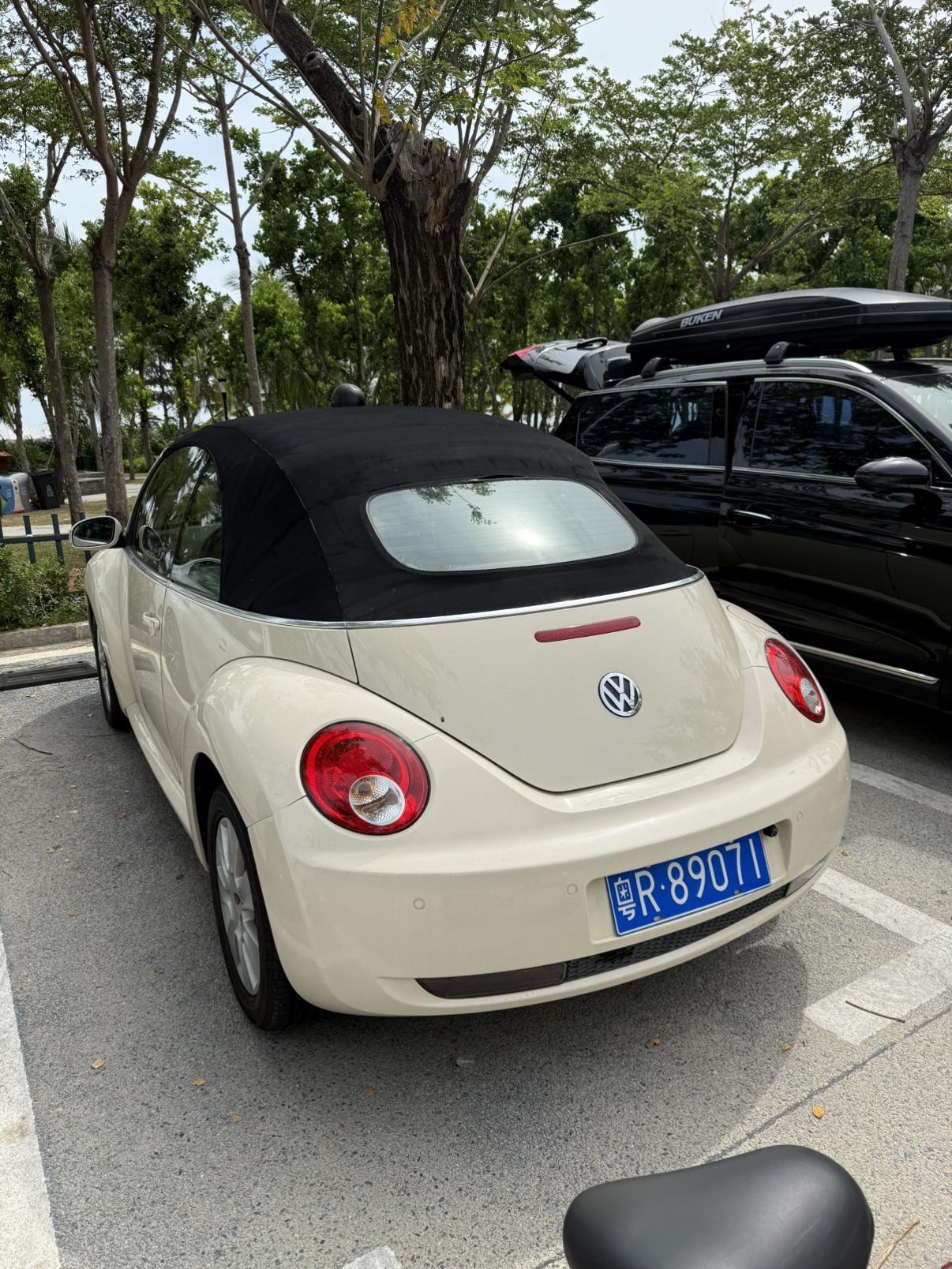 Volkswagen Beetle 2010 thumb 11