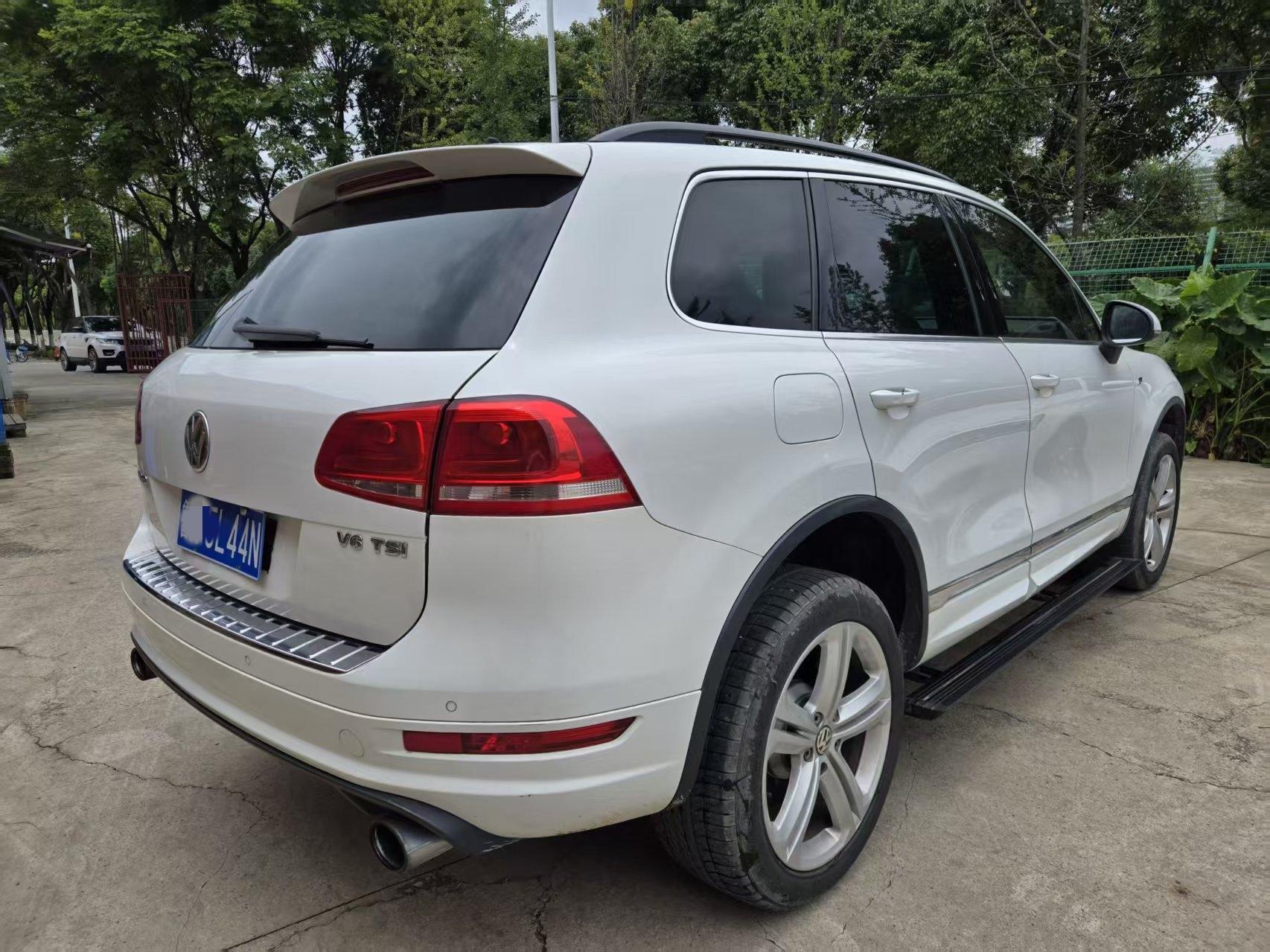 Volkswagen Touareg 2012 thumb 4