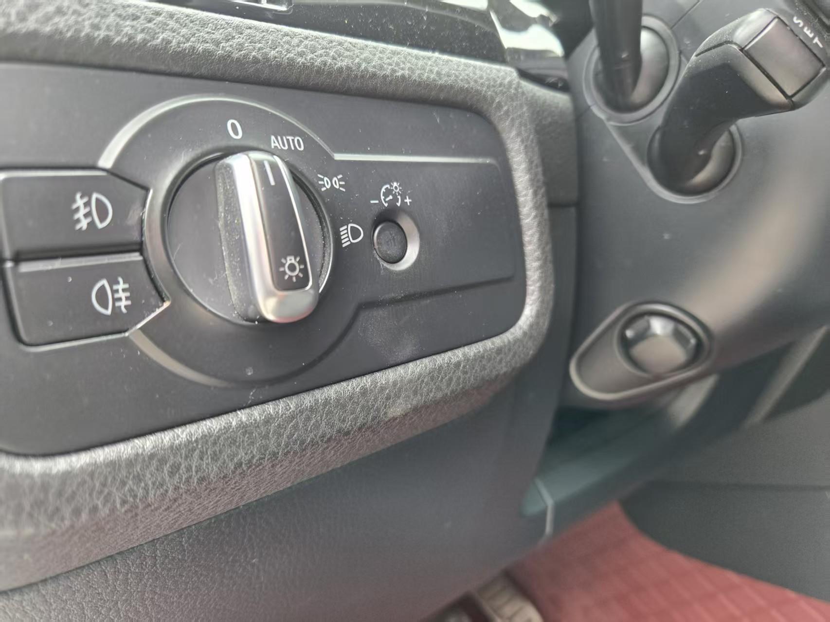 Volkswagen Touareg 2012 thumb 8