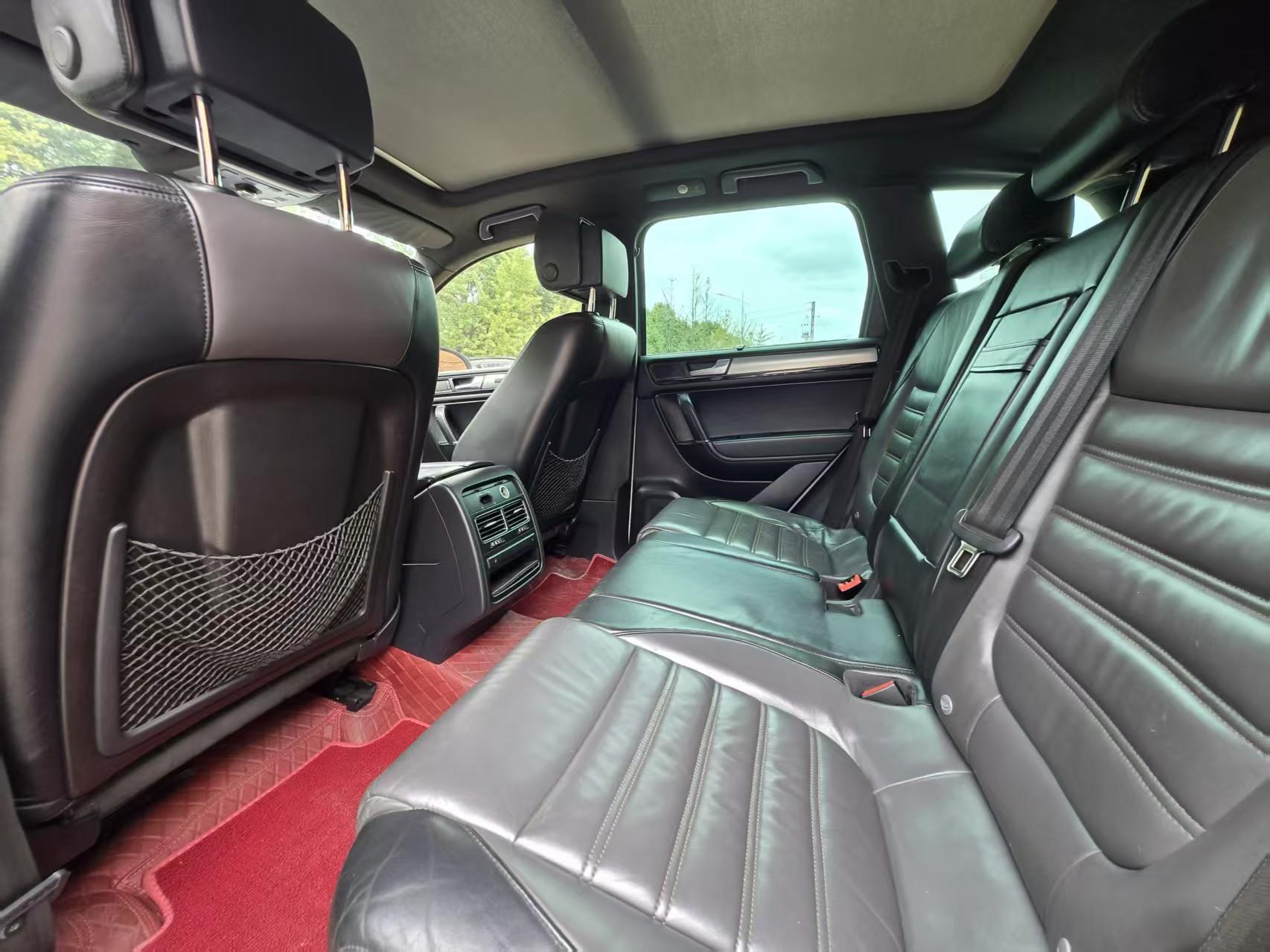 Volkswagen Touareg 2012 thumb 10