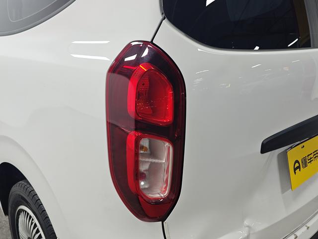 Wuling Hong Guang 2025 thumb 11