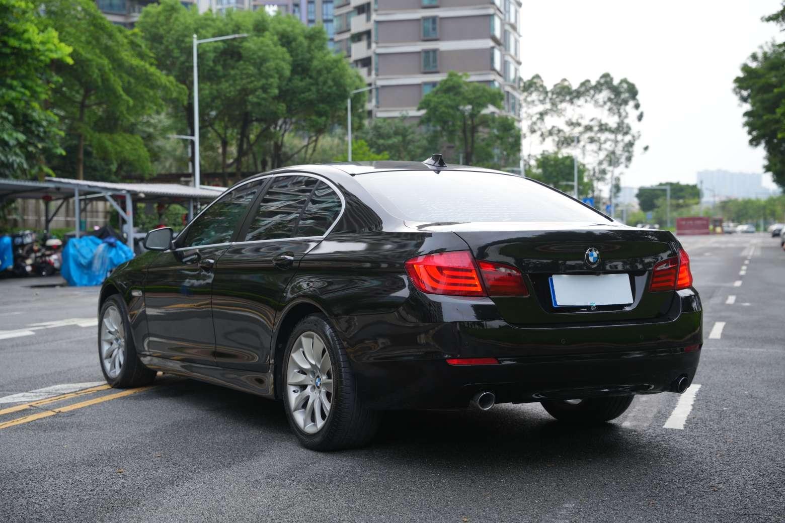 BMW 5 серии 2011 thumb 3