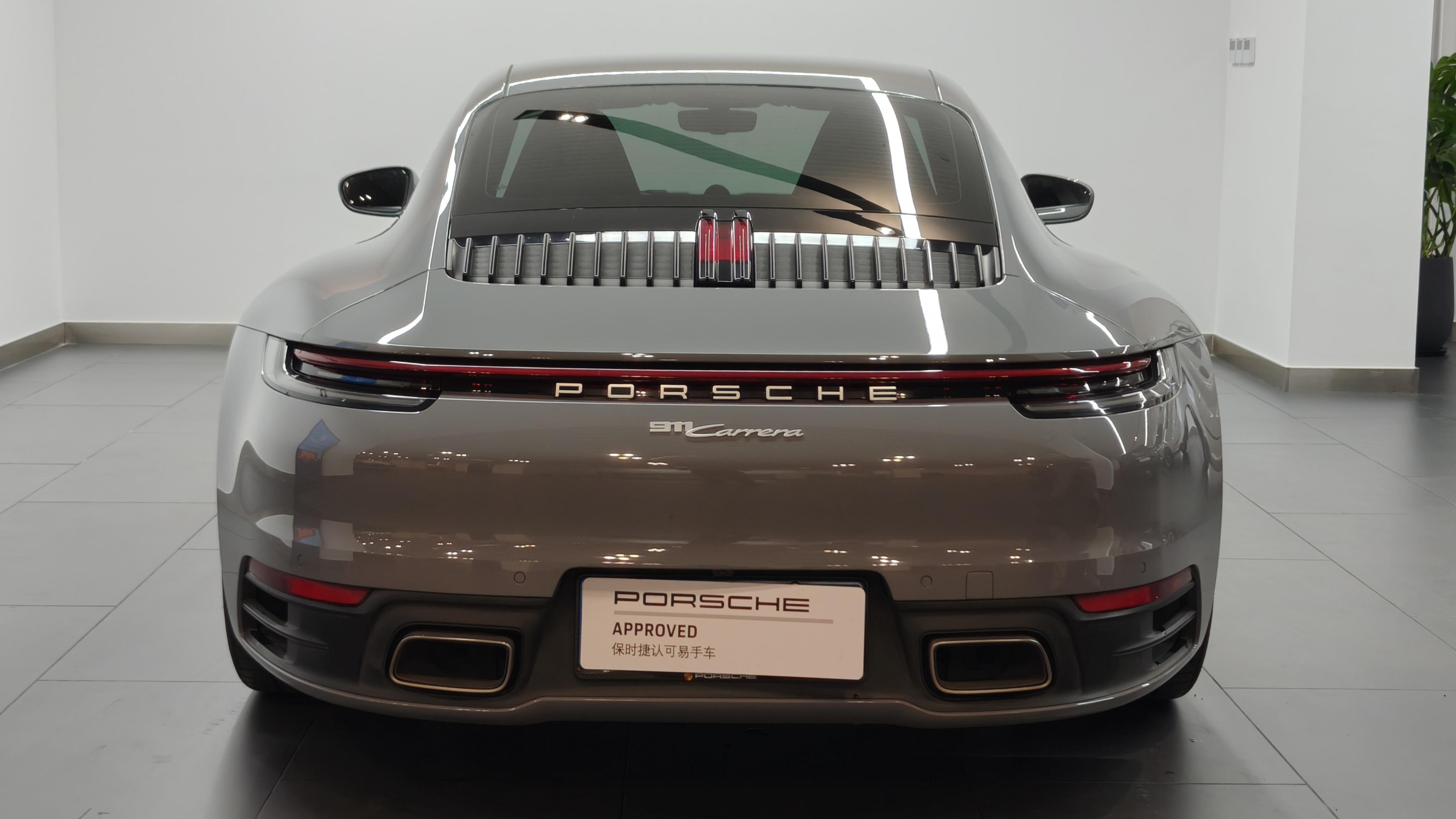Porsche 911 2023 thumb 3