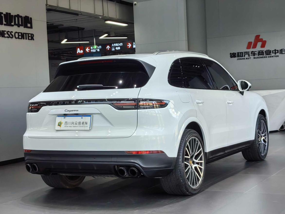 Porsche Cayenne 2021 thumb 3