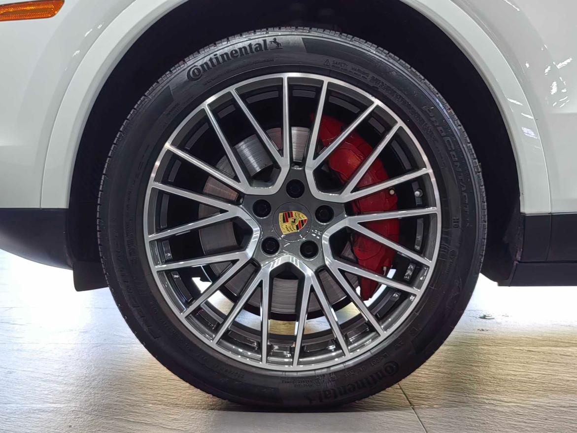Porsche Cayenne 2021 thumb 4