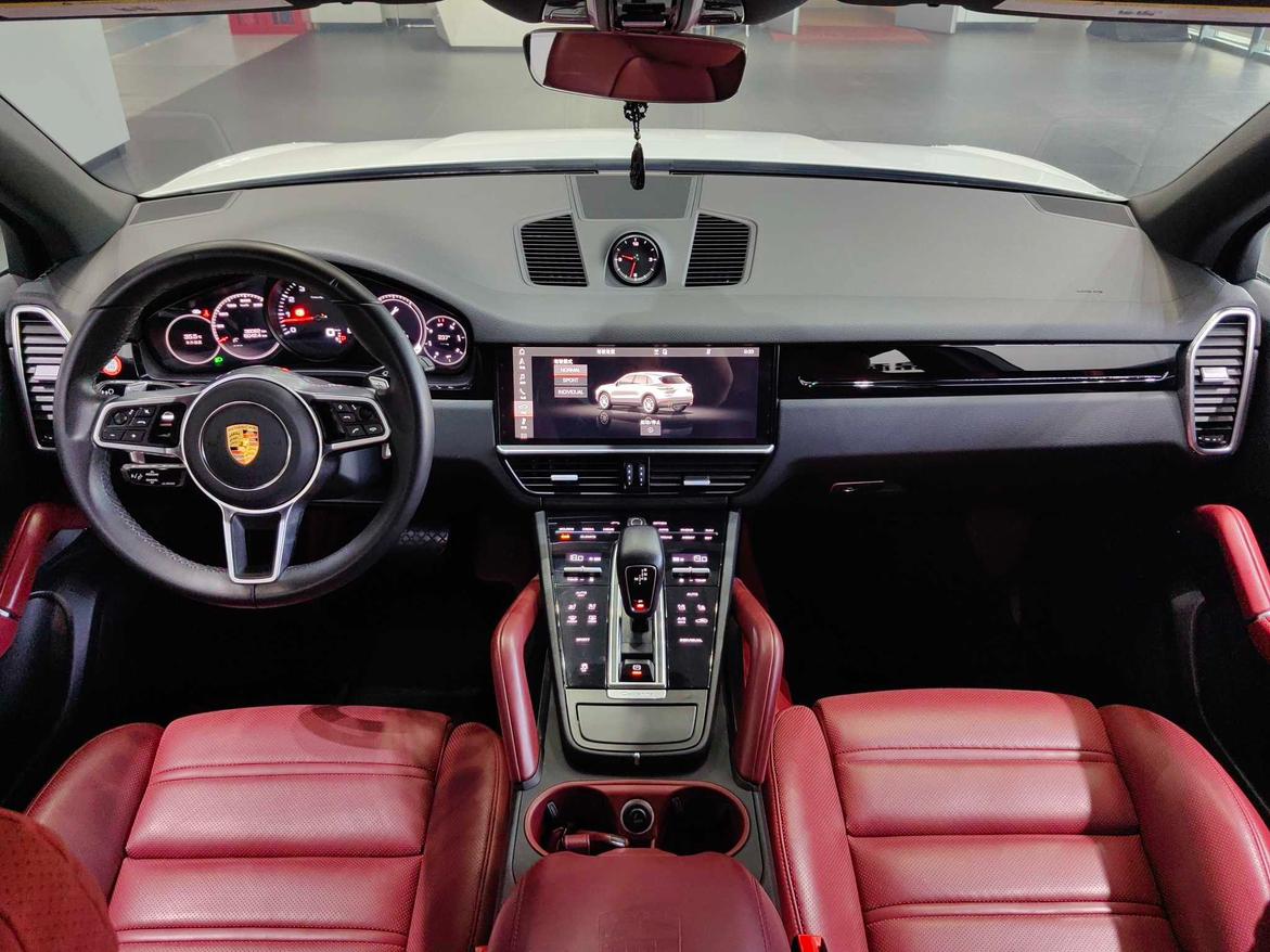 Porsche Cayenne 2021 thumb 6