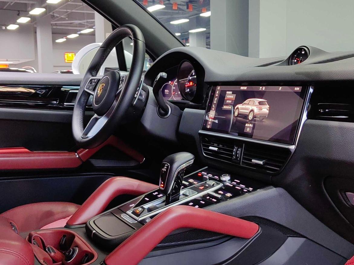 Porsche Cayenne 2021 thumb 11