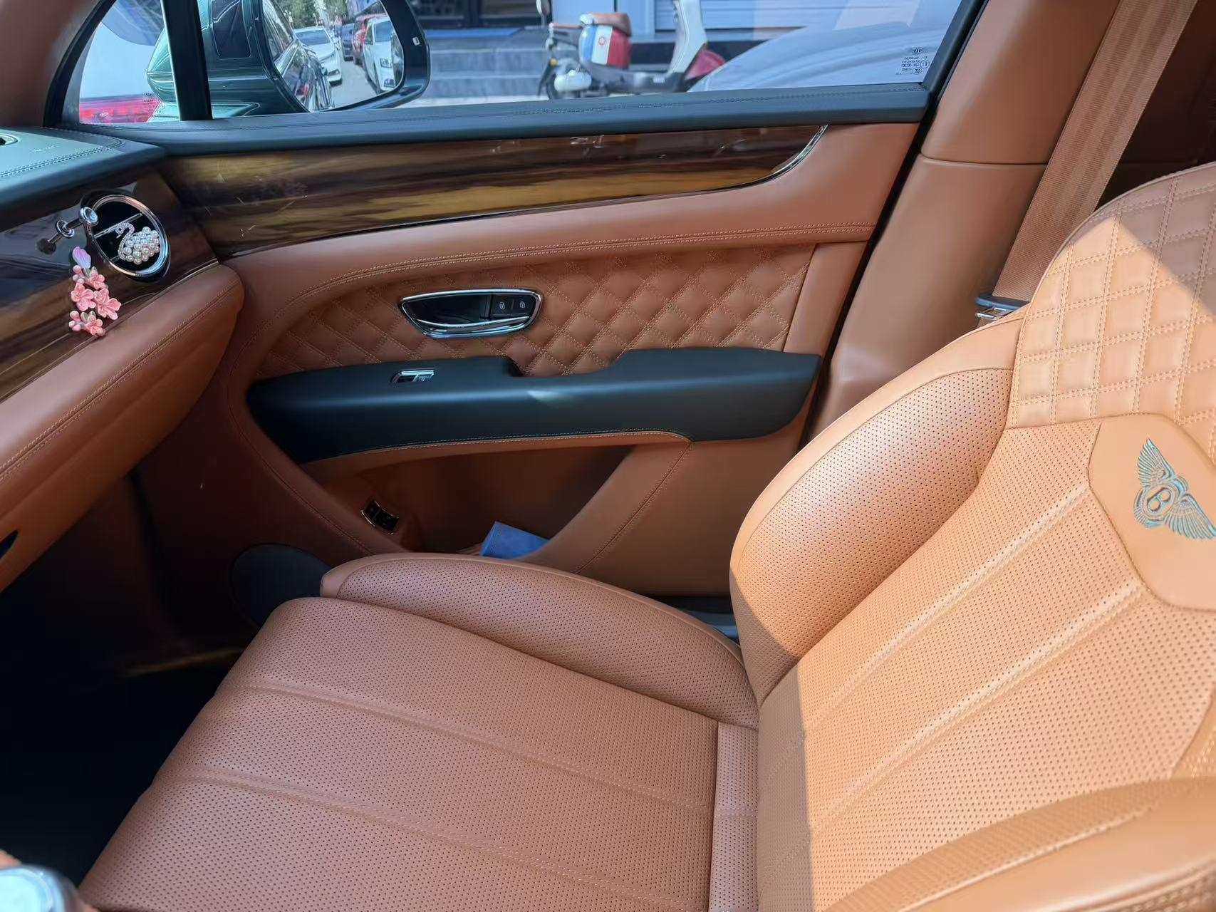 Bentley Tian Yue 2021 thumb 4