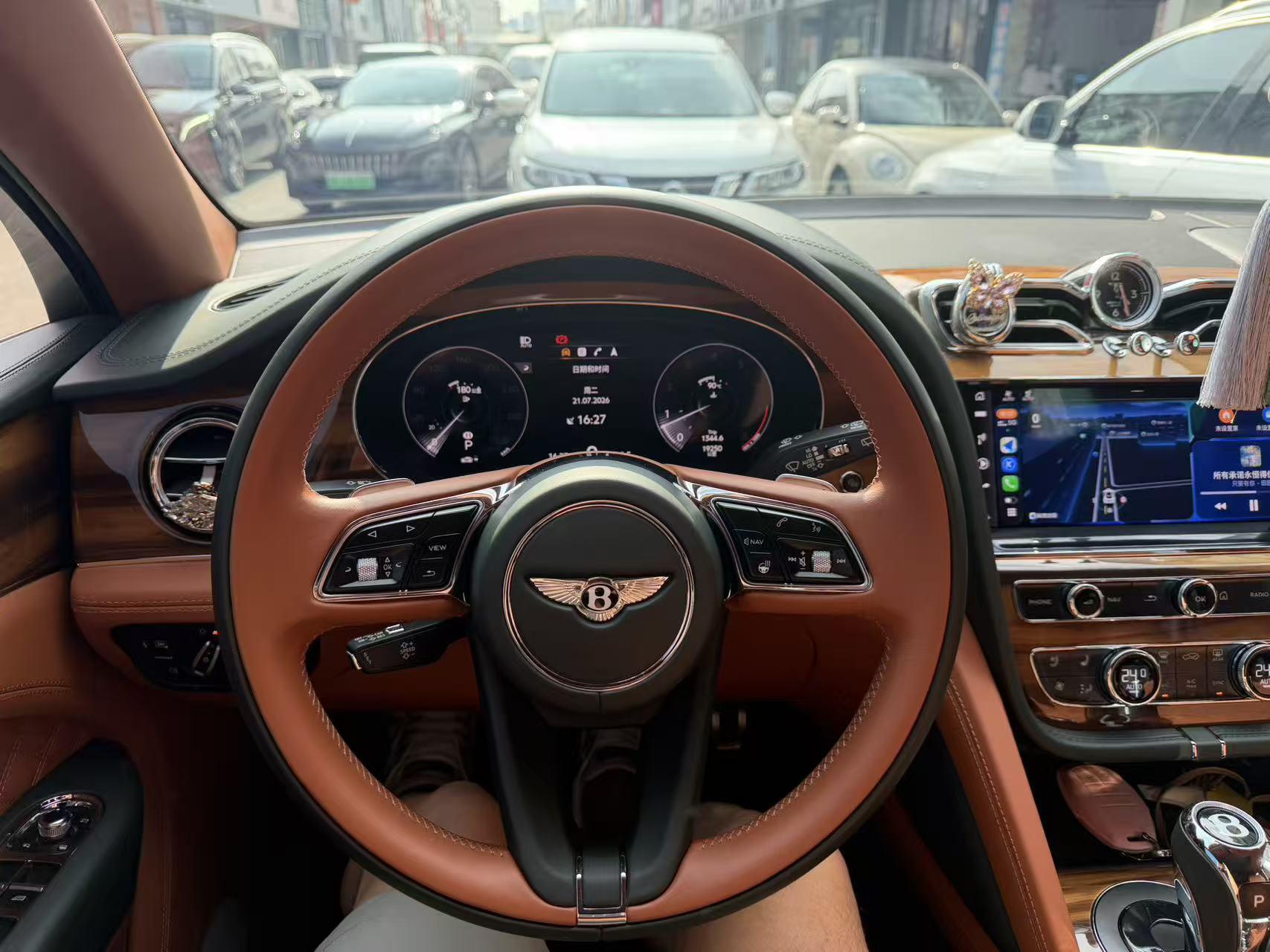 Bentley Tian Yue 2021 thumb 8