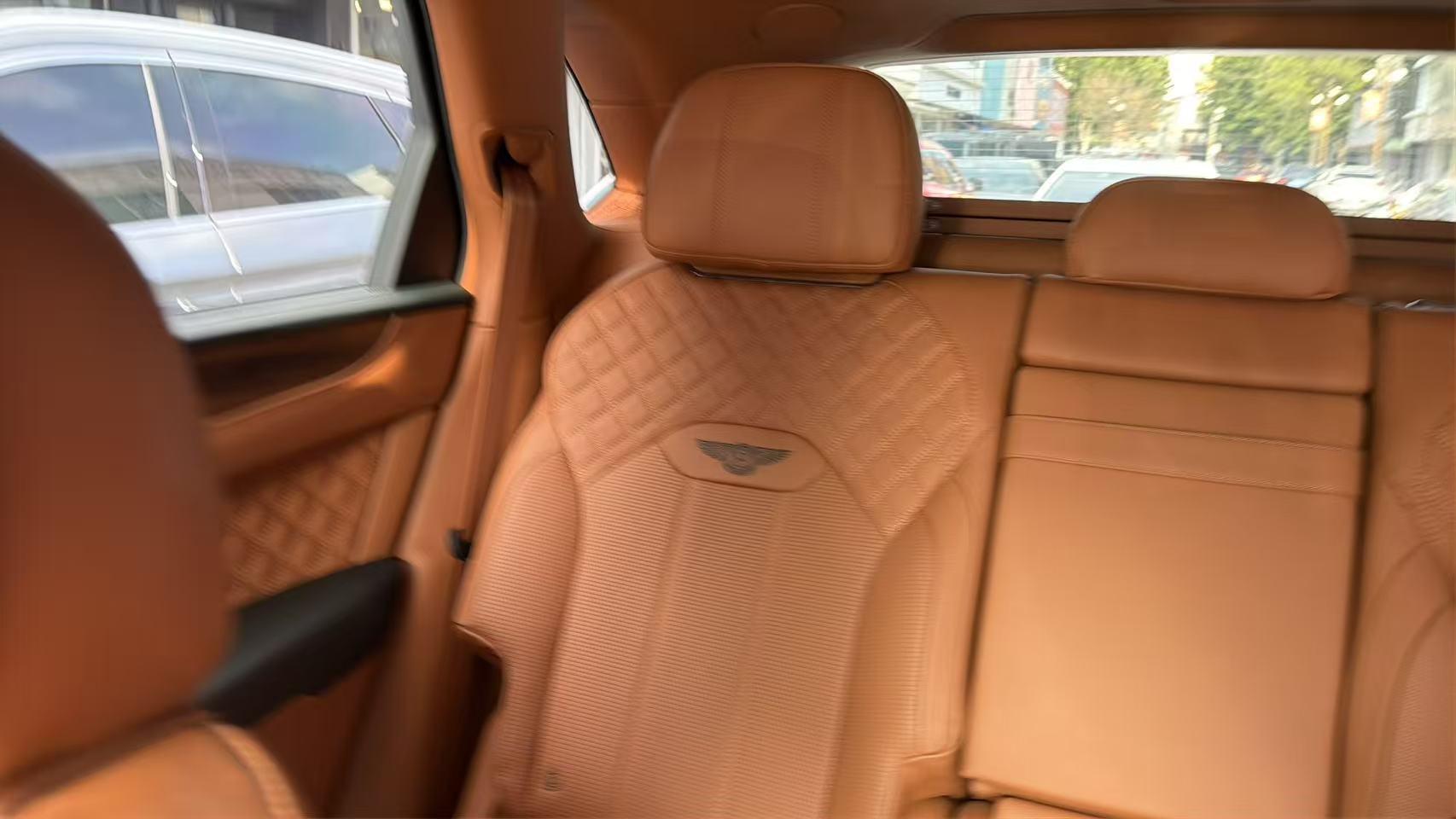 Bentley Tian Yue 2021 thumb 10