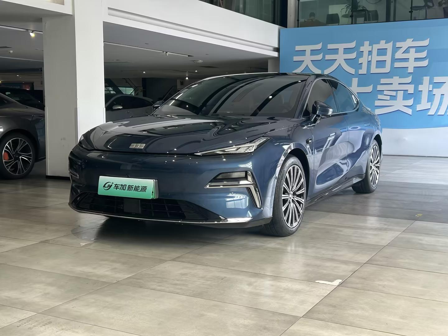 Geely Galaxy 8 PHEV 2025 thumb 8