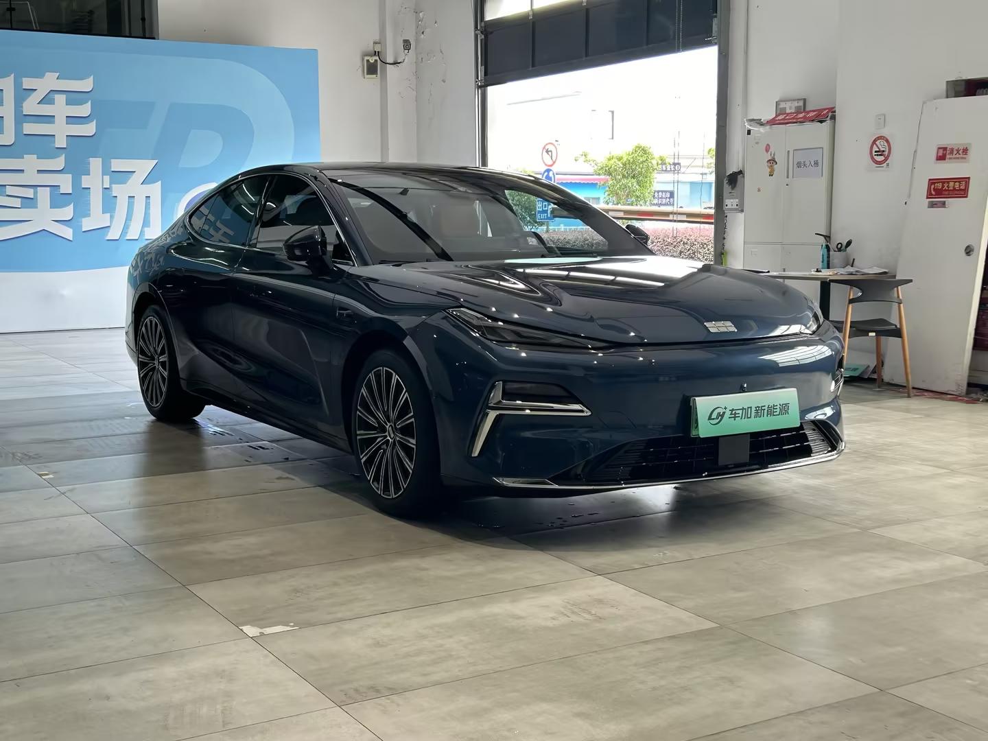 Geely Galaxy 8 PHEV 2025 thumb 10