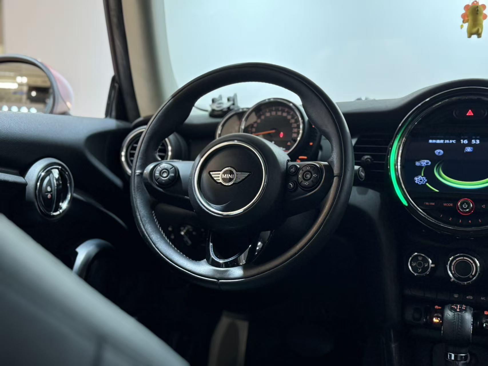 Mini Hatch 2016 thumb 10