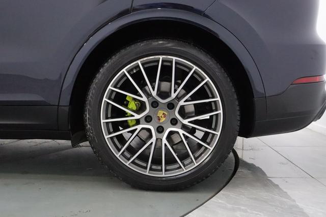 Porsche Cayenne 2021 thumb 7