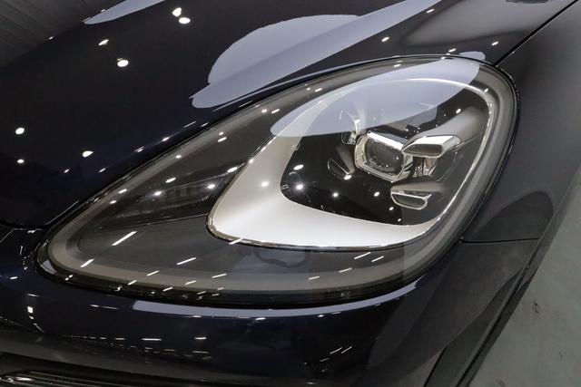 Porsche Cayenne 2021 thumb 10