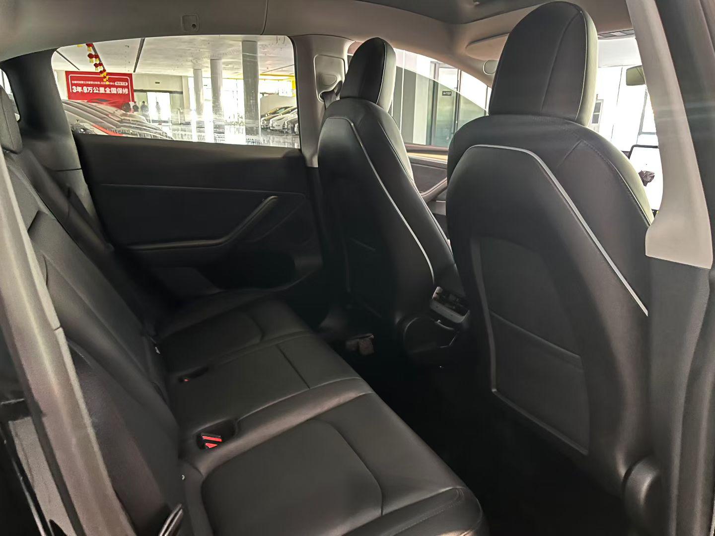 Tesla Model Y 2021 thumb 7