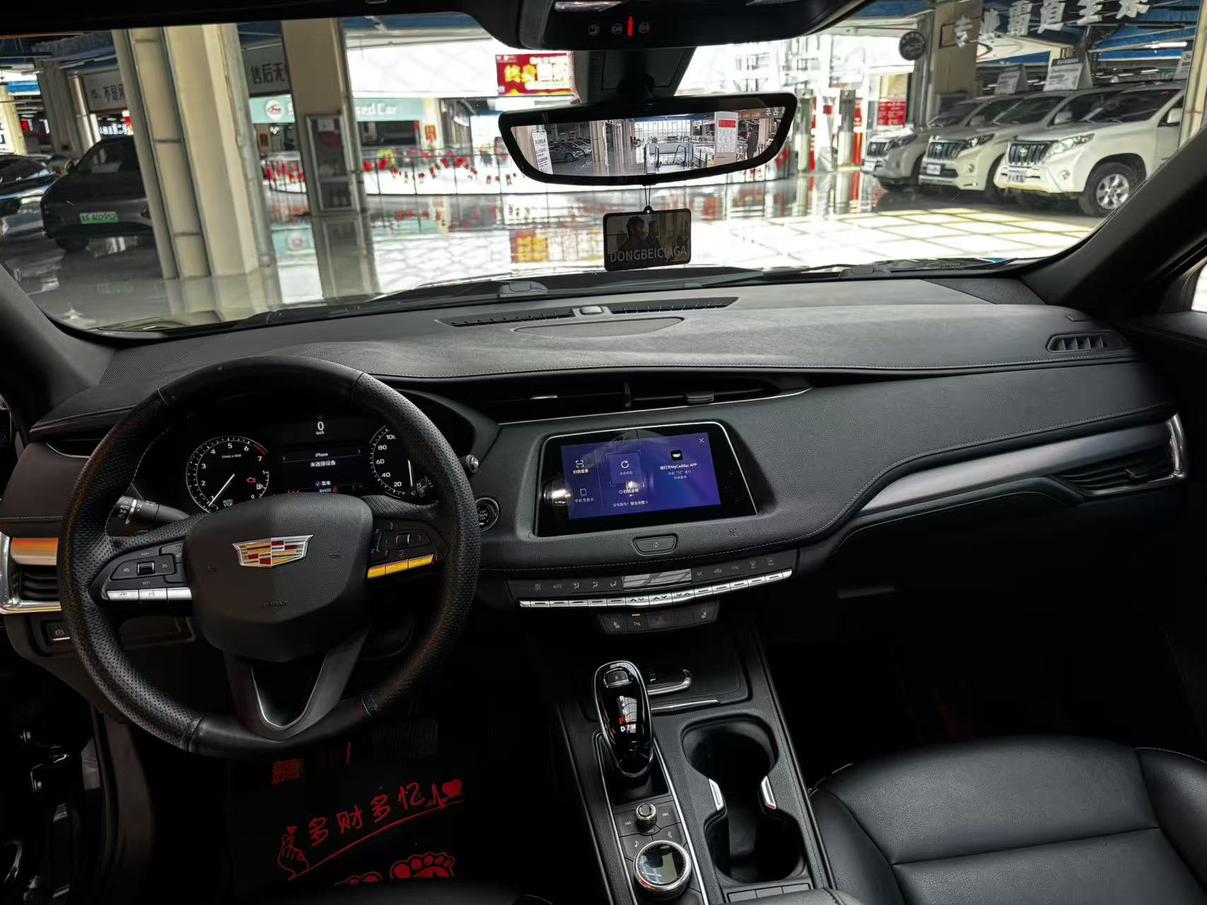 Cadillac XT4 2020 thumb 5