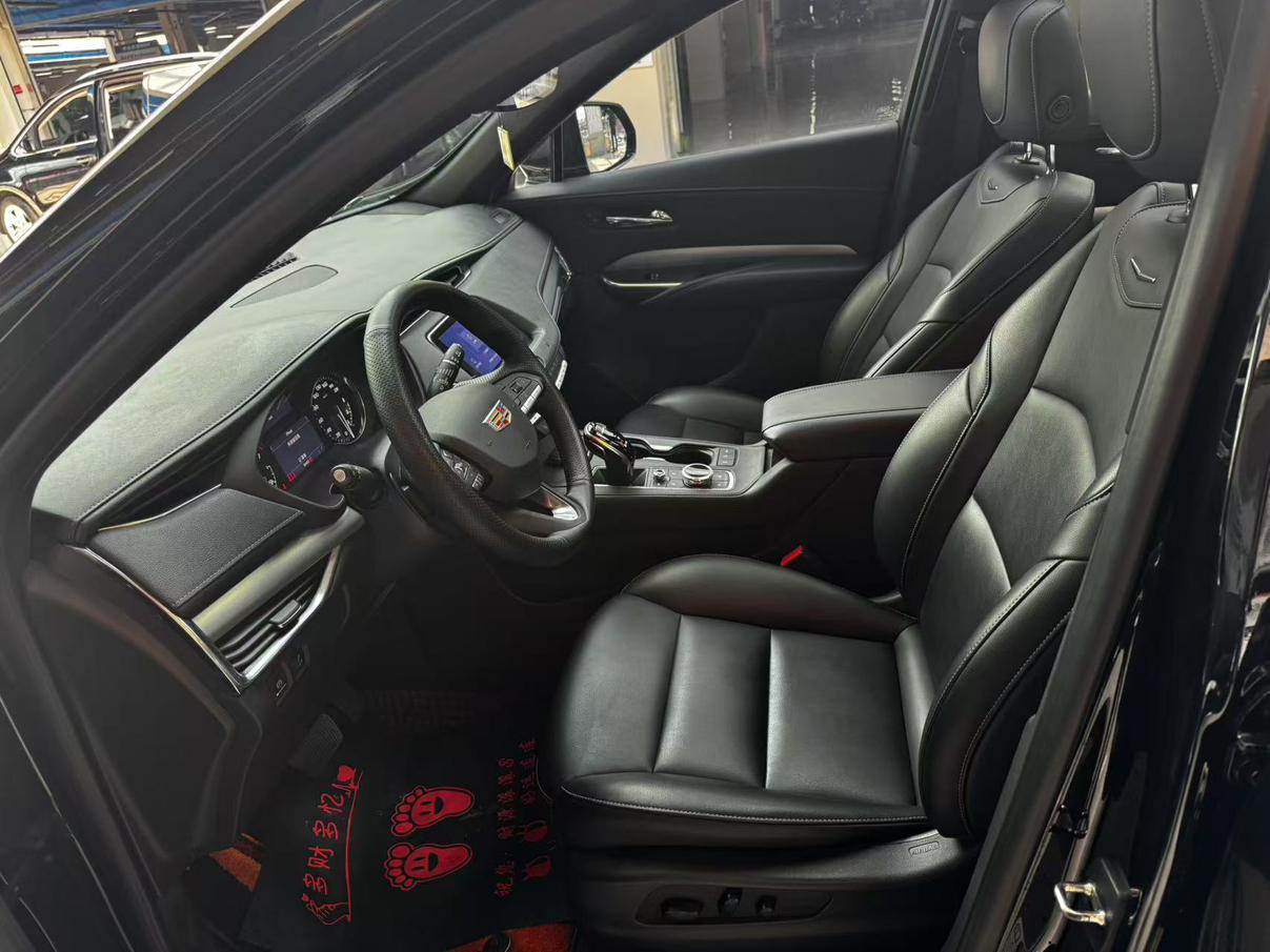 Cadillac XT4 2020 thumb 6