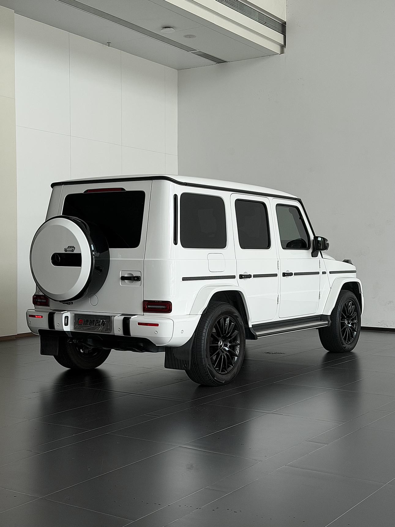 Mercedes-Benz G-Класс 2023 thumb 4