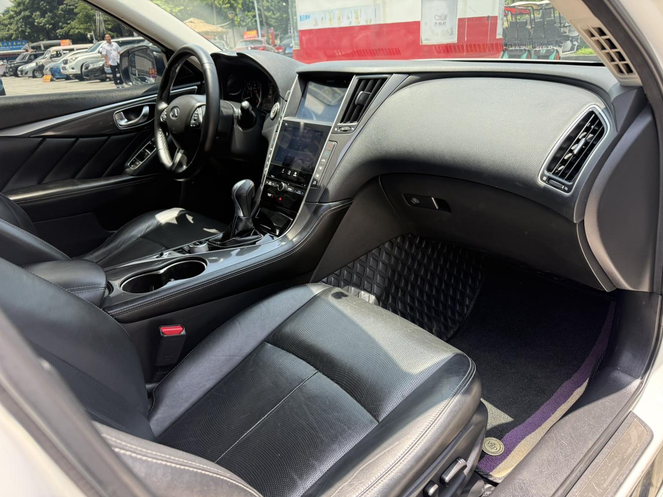 Infiniti Q50 2014 thumb 10