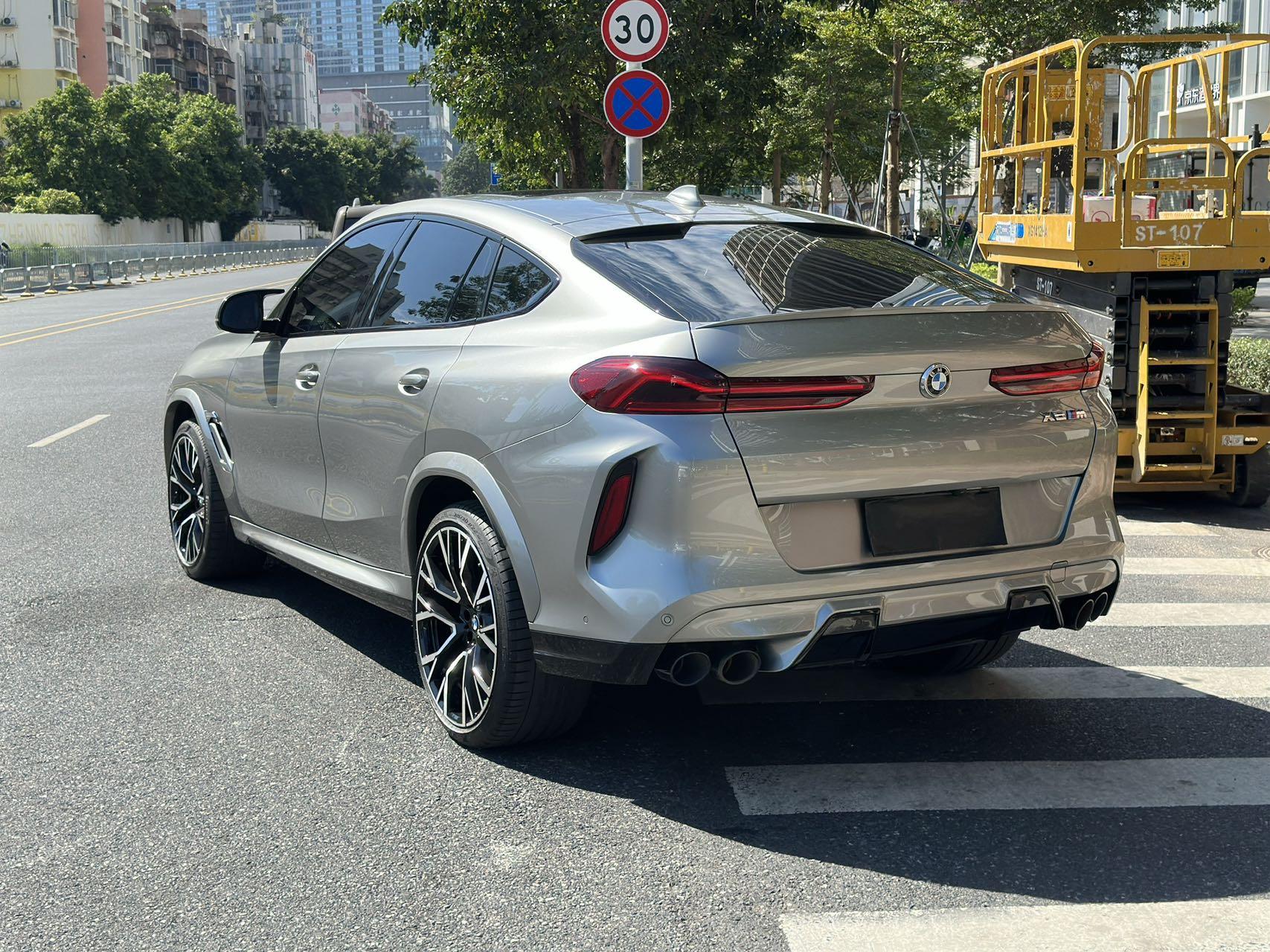 BMW X6 M 2020 thumb 2