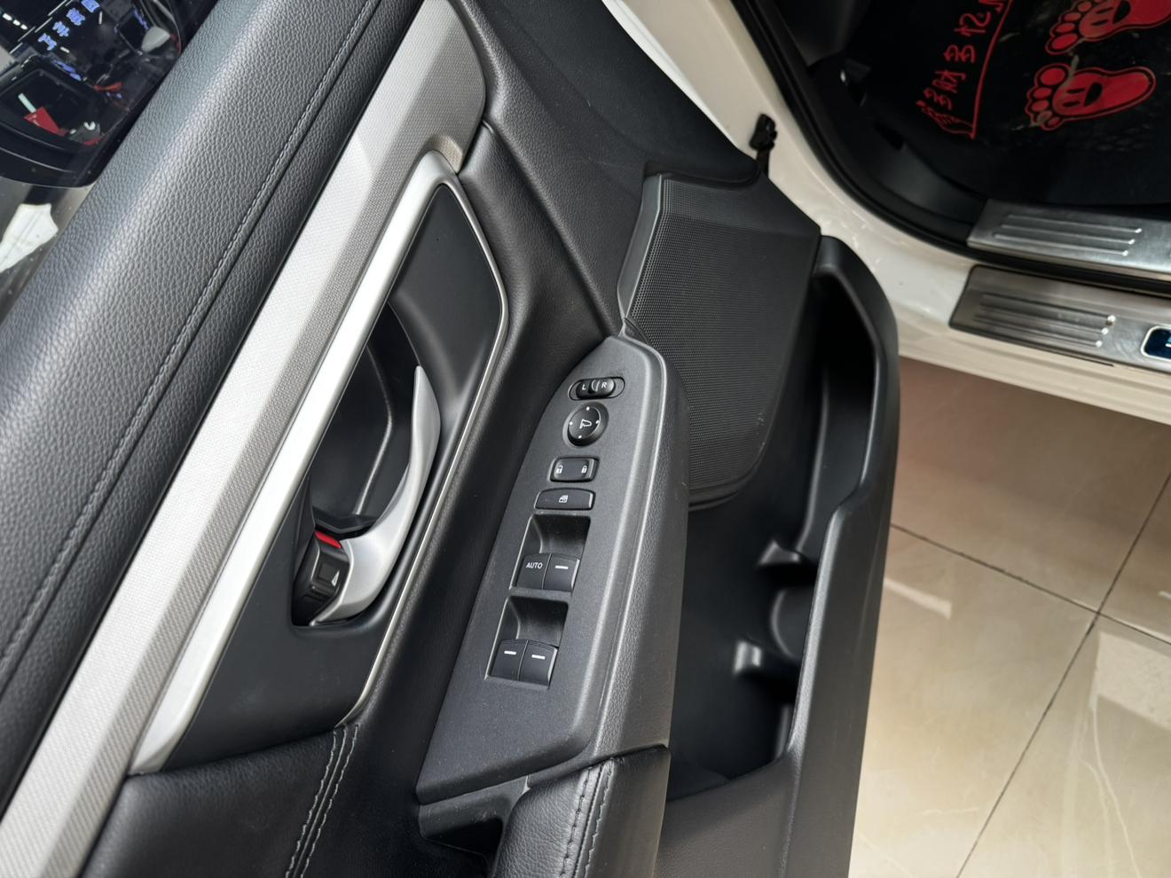 Honda CR-V 2019 thumb 5