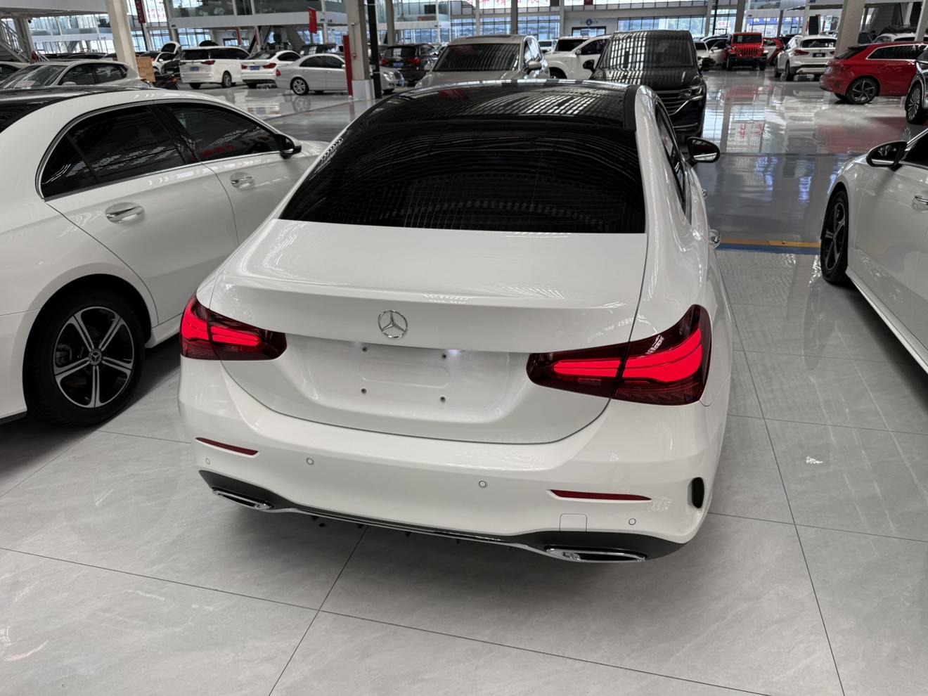 Mercedes-Benz A-Класс 2023 thumb 3