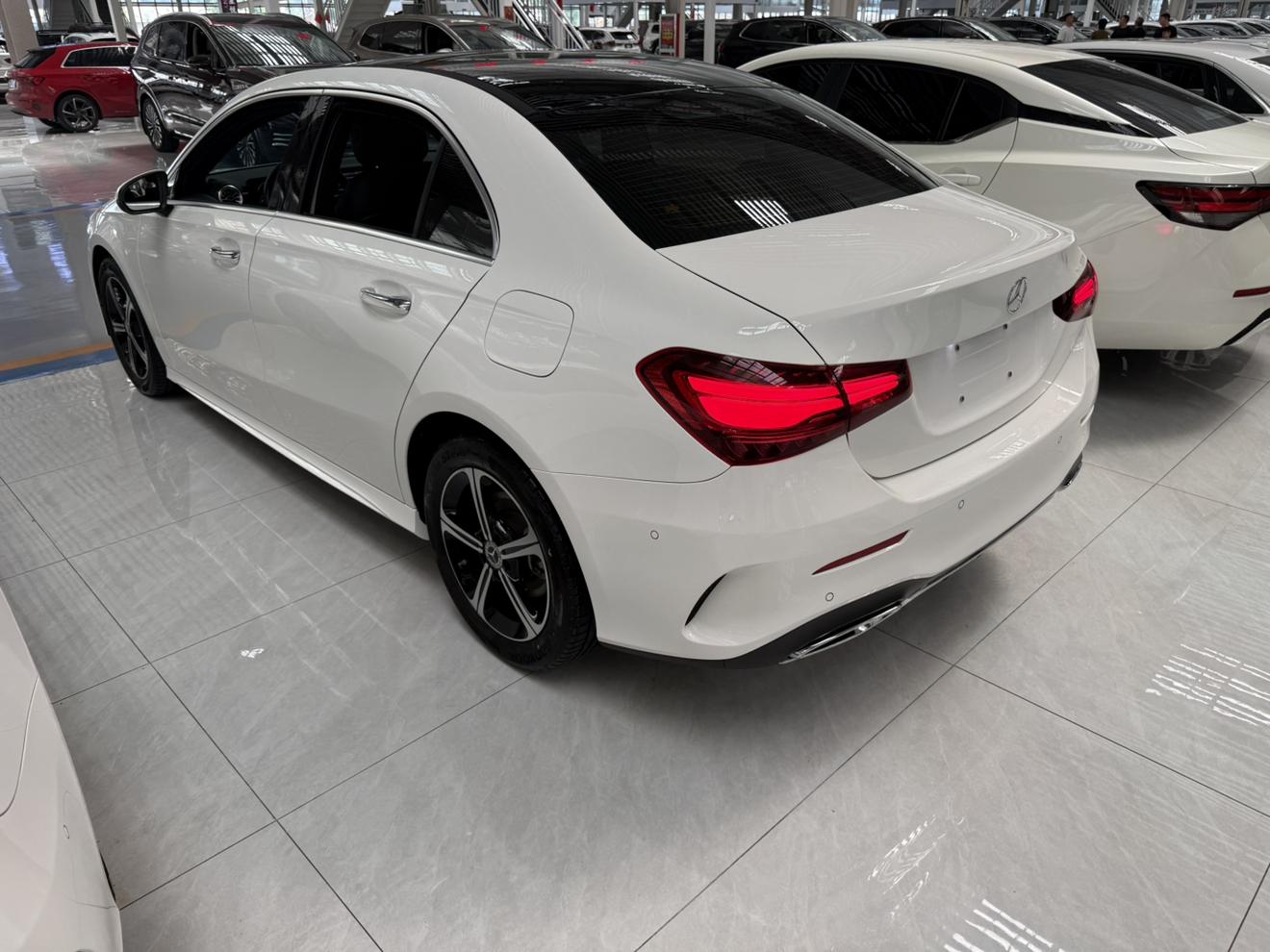 Mercedes-Benz A-Класс 2024 thumb 2