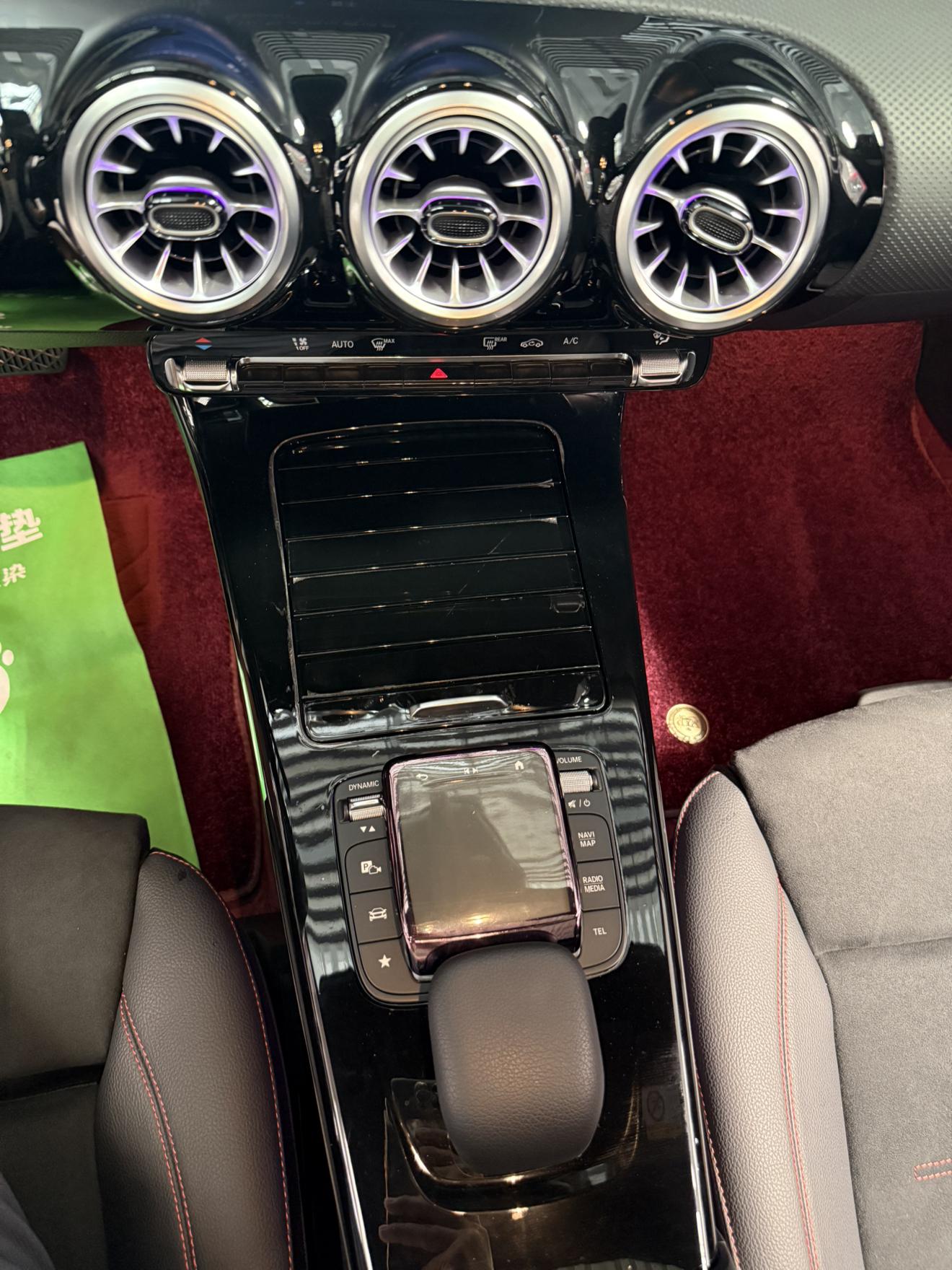 Mercedes-Benz A-Класс 2024 thumb 10