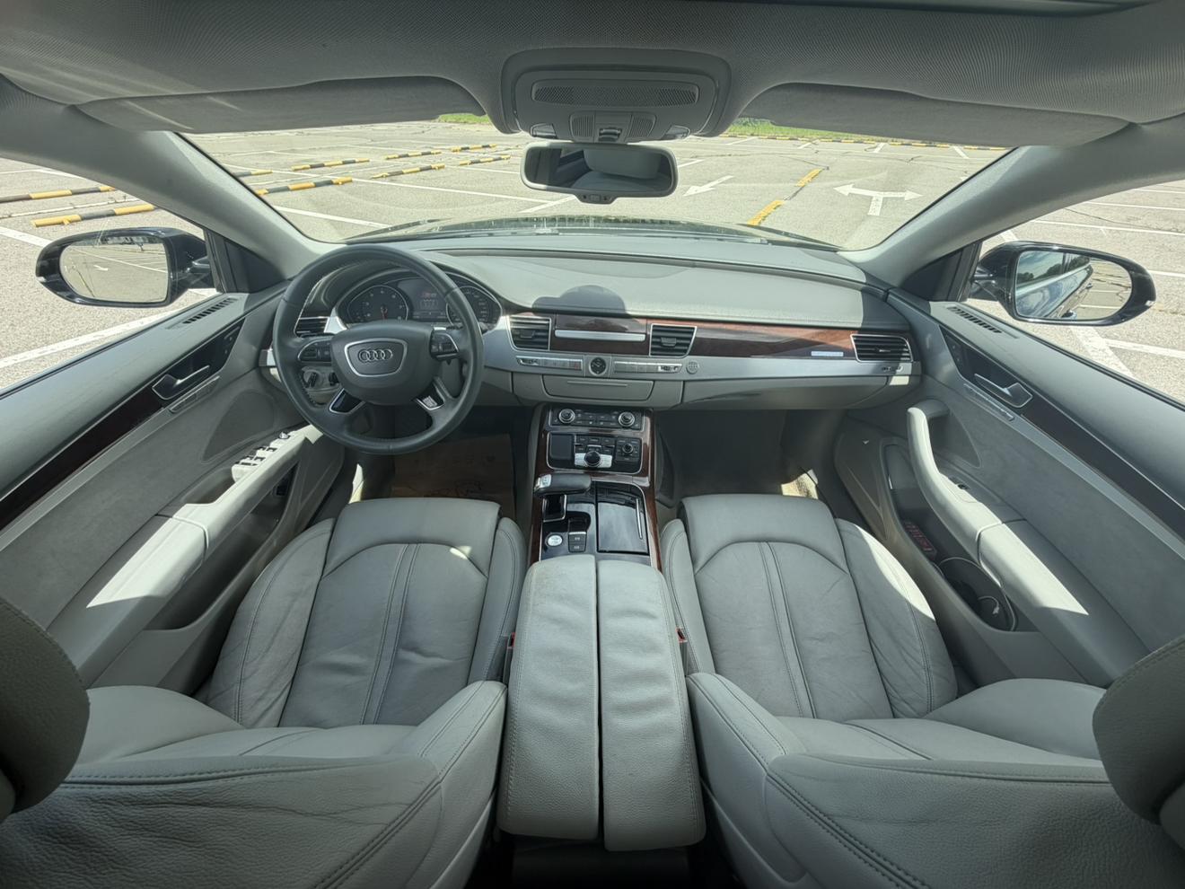 Audi A8 2013 thumb 5