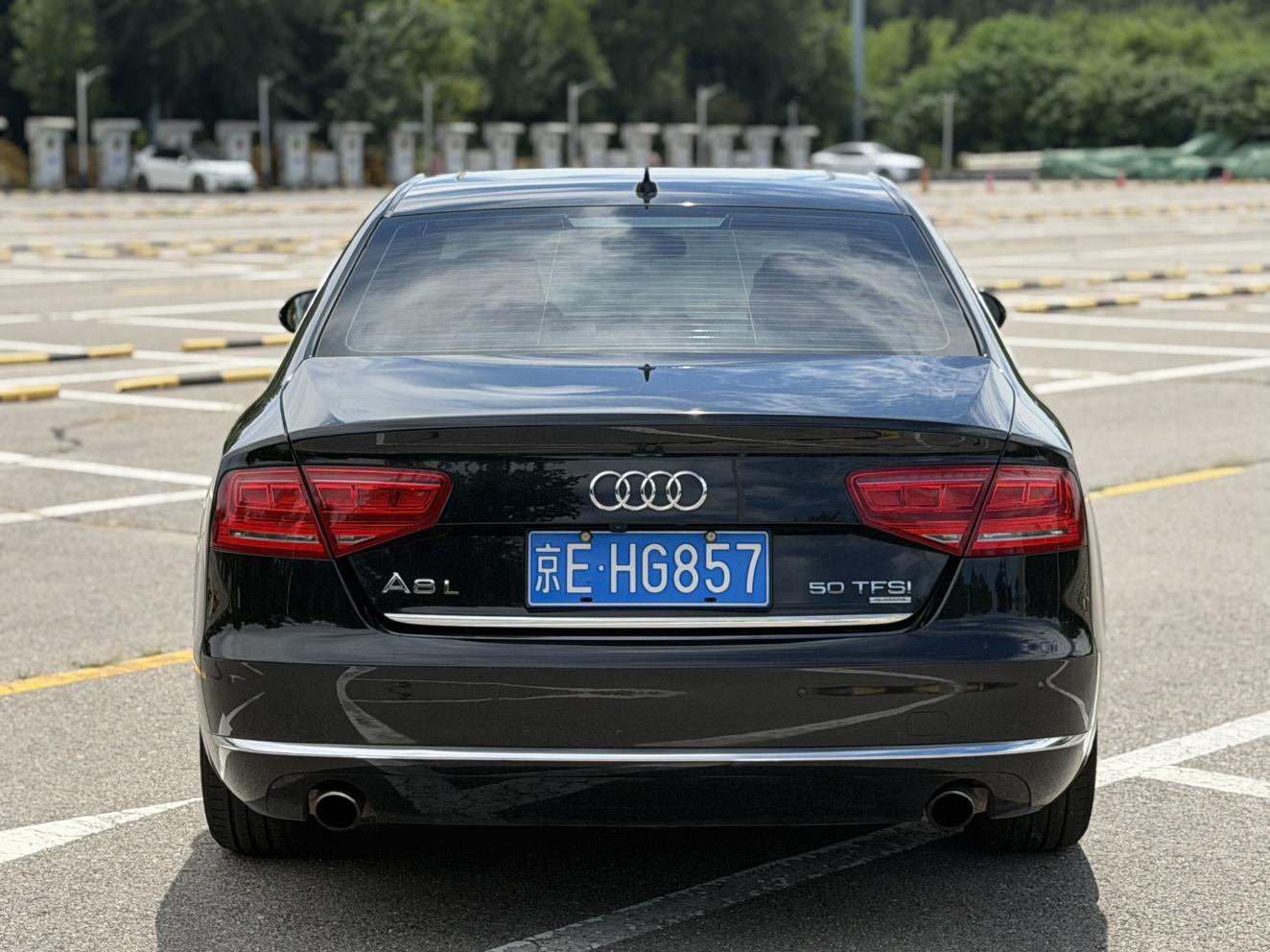 Audi A8 2013 thumb 12