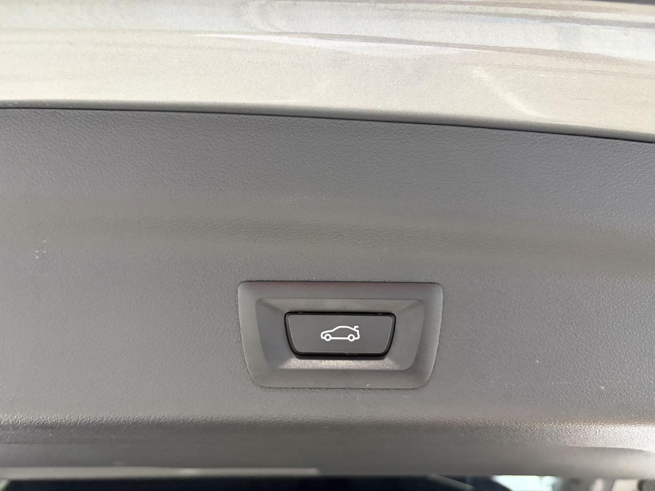 BMW X1 2023 thumb 6