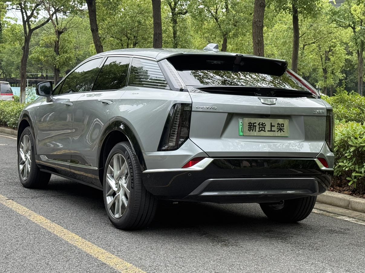 Cadillac Lyriq 2024 thumb 2