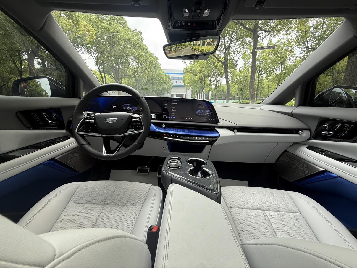 Cadillac Lyriq 2024 thumb 9