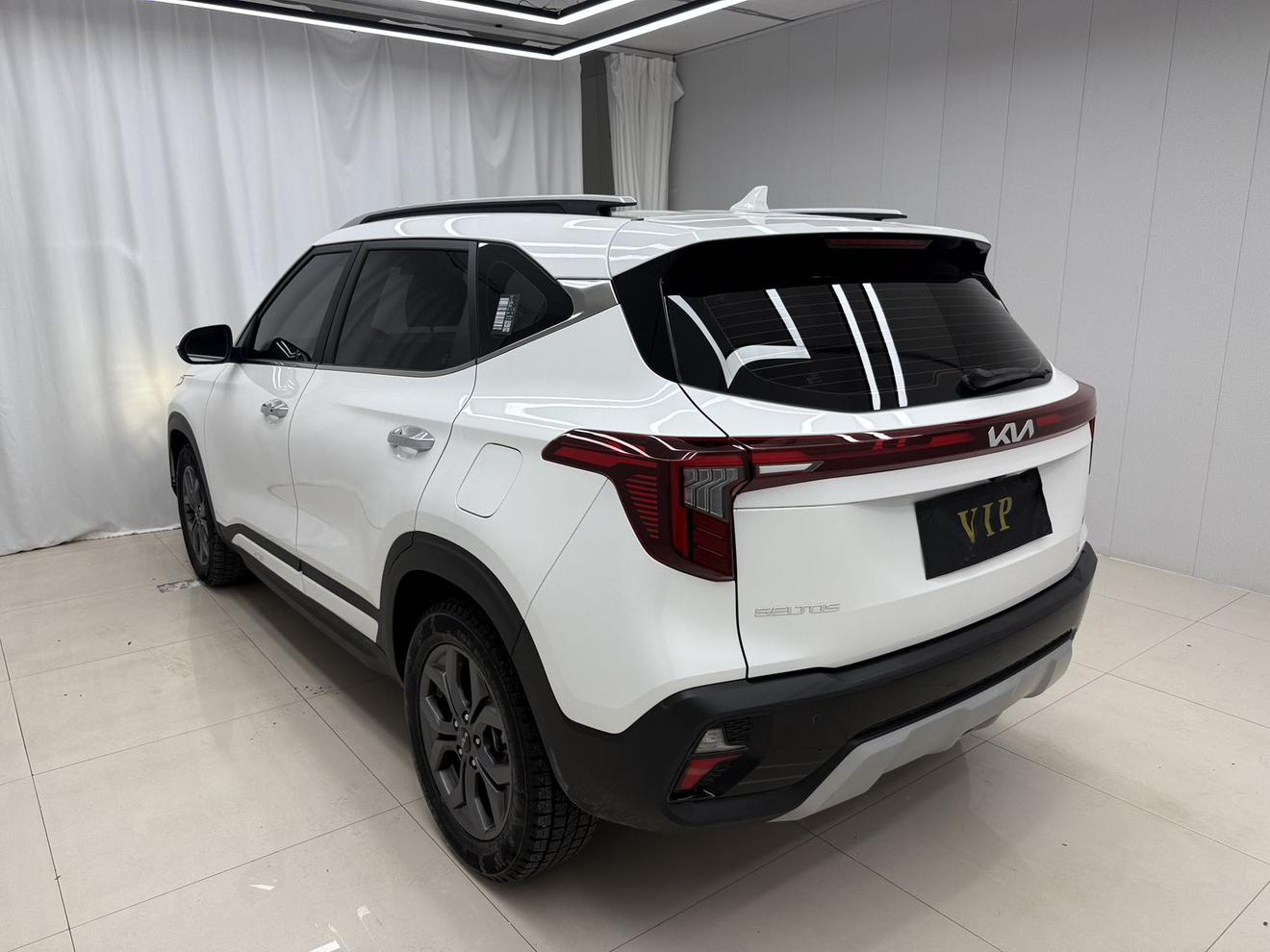 Kia Ceed 2023 thumb 2