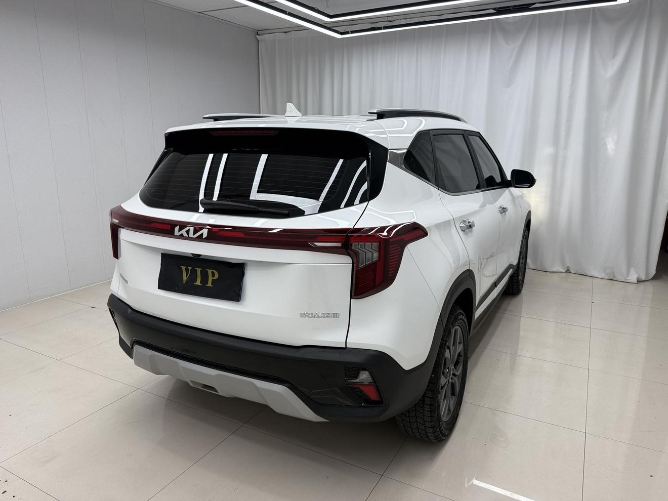 Kia Ceed 2023 thumb 4