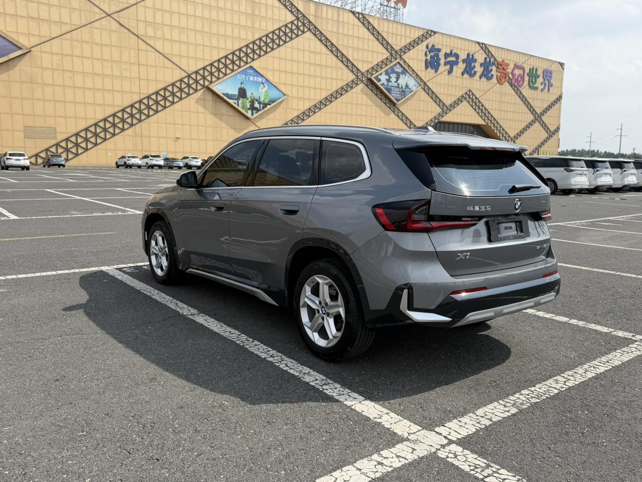 BMW X1 2023 thumb 2