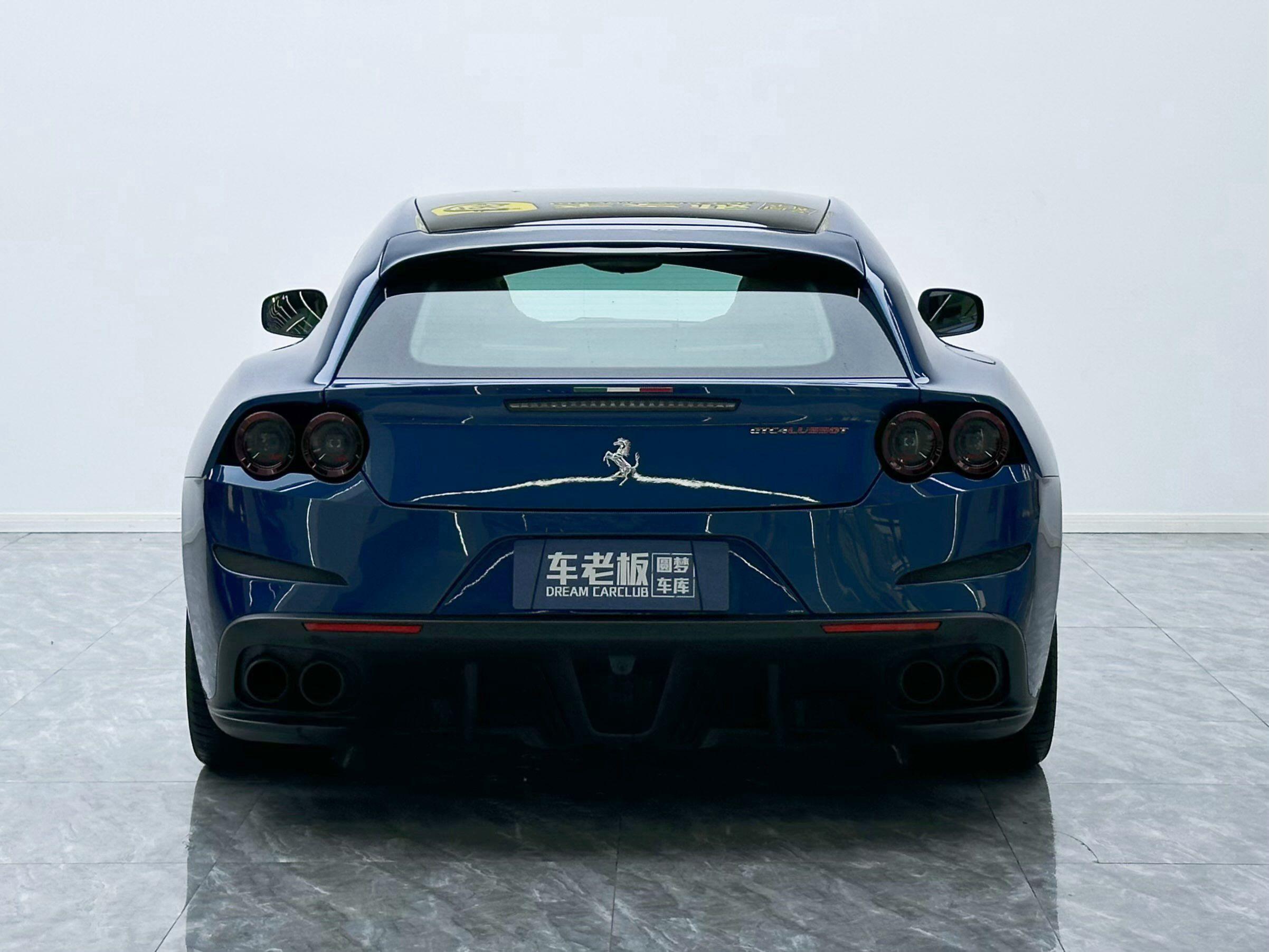 Ferrari GTC4Lusso 2017 thumb 3
