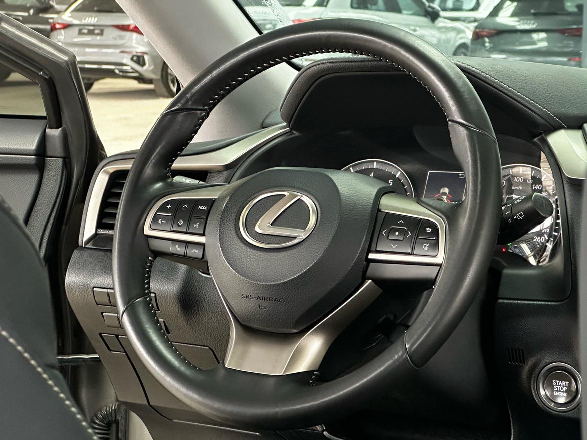 Lexus RX 2021 thumb 10