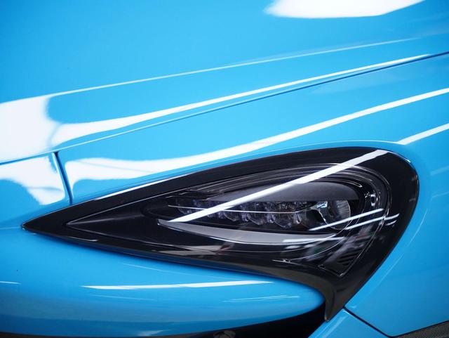 McLaren 570GT 2019 thumb 6