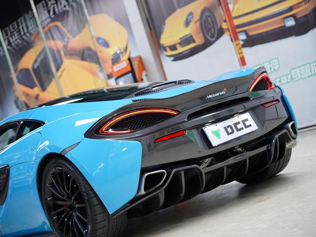McLaren 570GT 2019 thumb 12