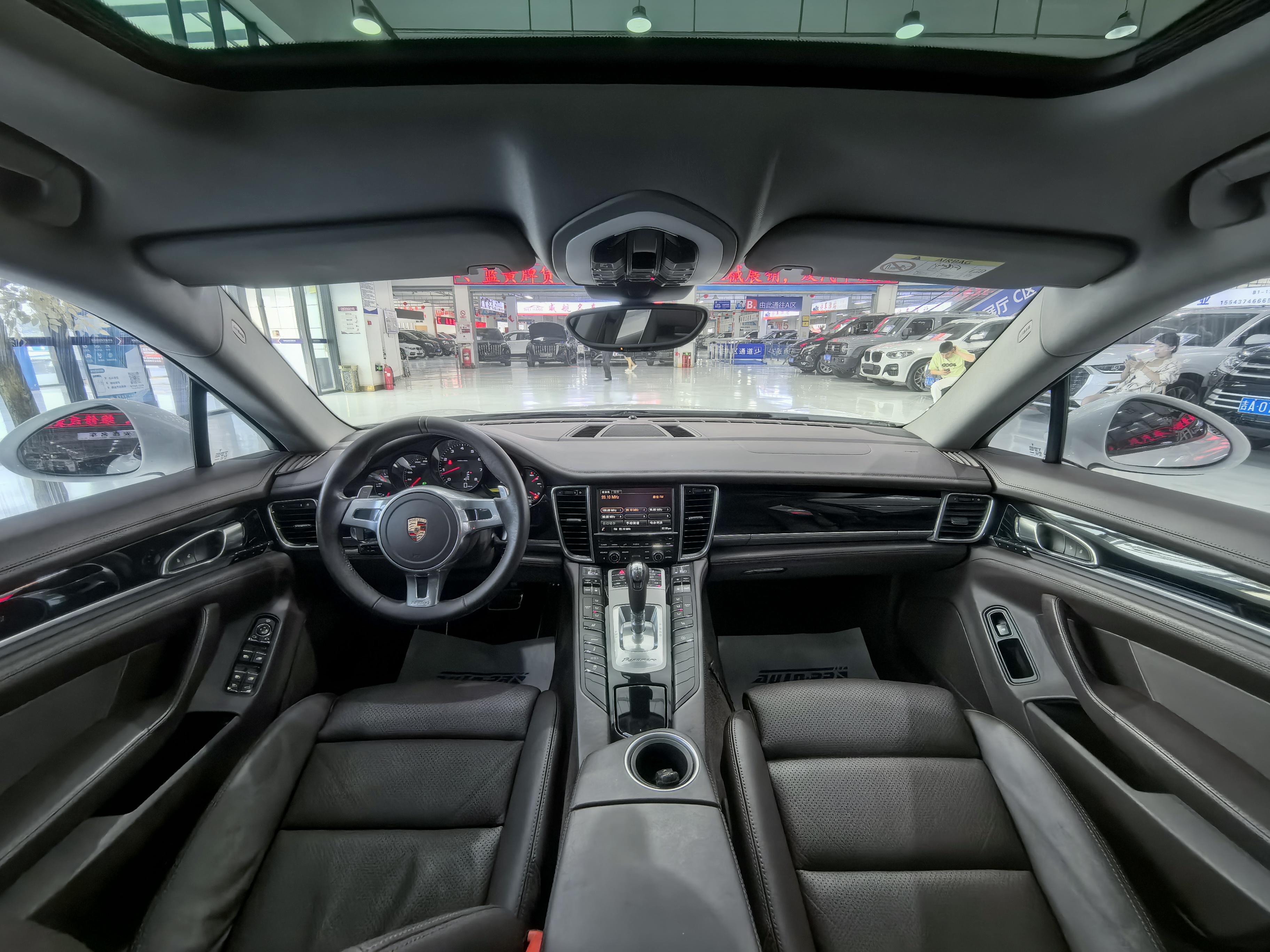 Porsche Panamera 2014 thumb 5