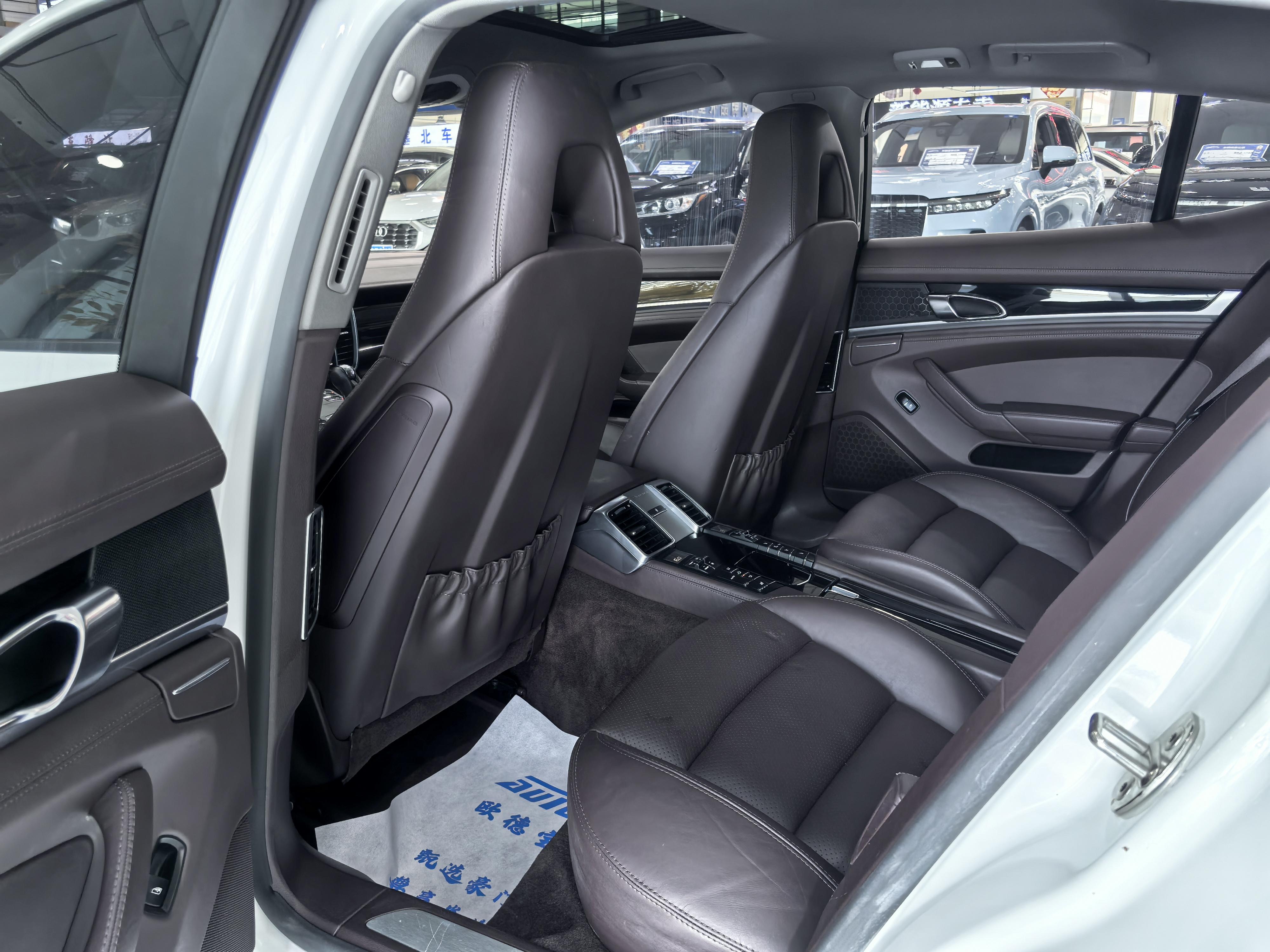 Porsche Panamera 2014 thumb 7
