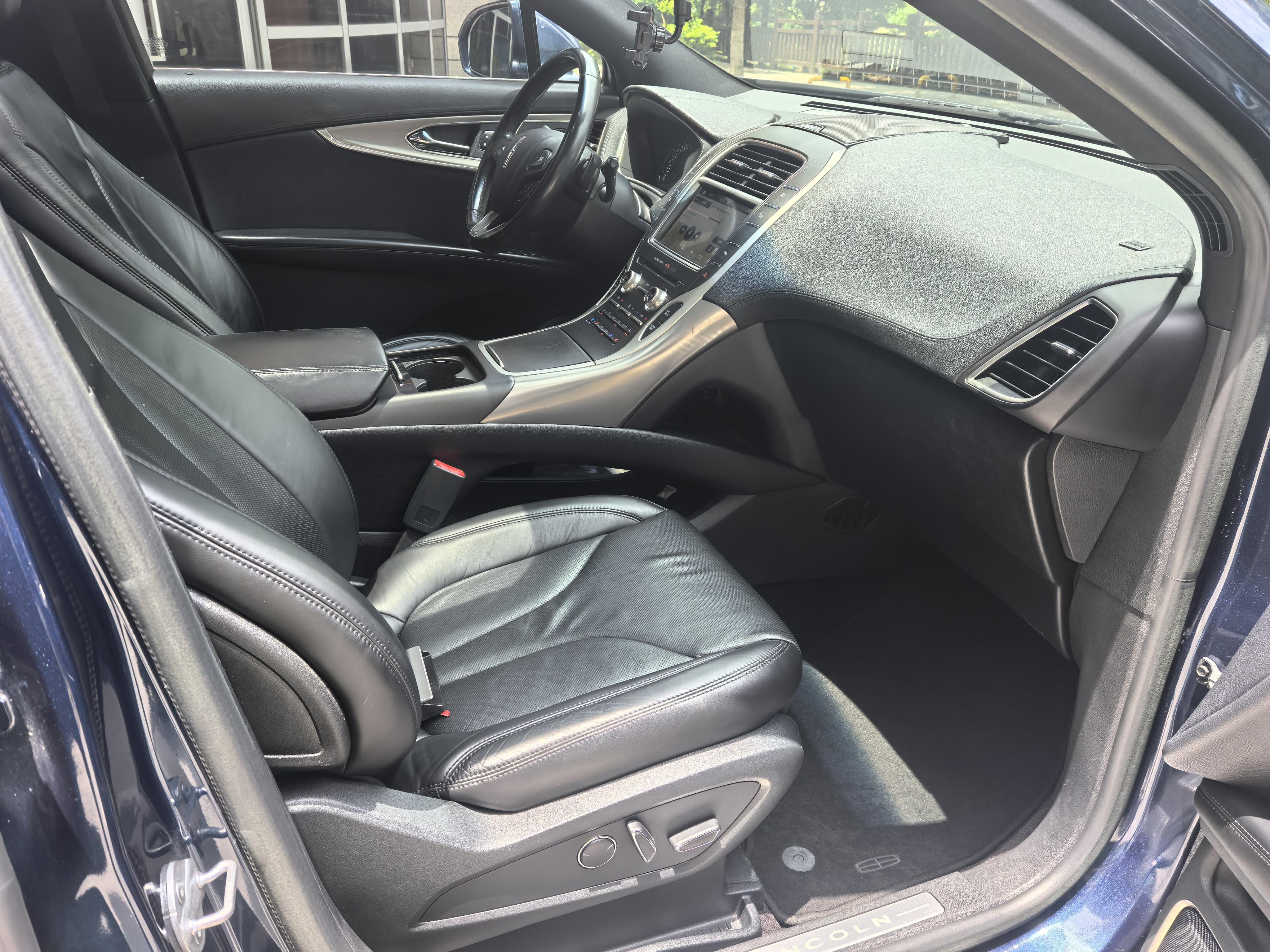 Lincoln MKX 2017 thumb 6