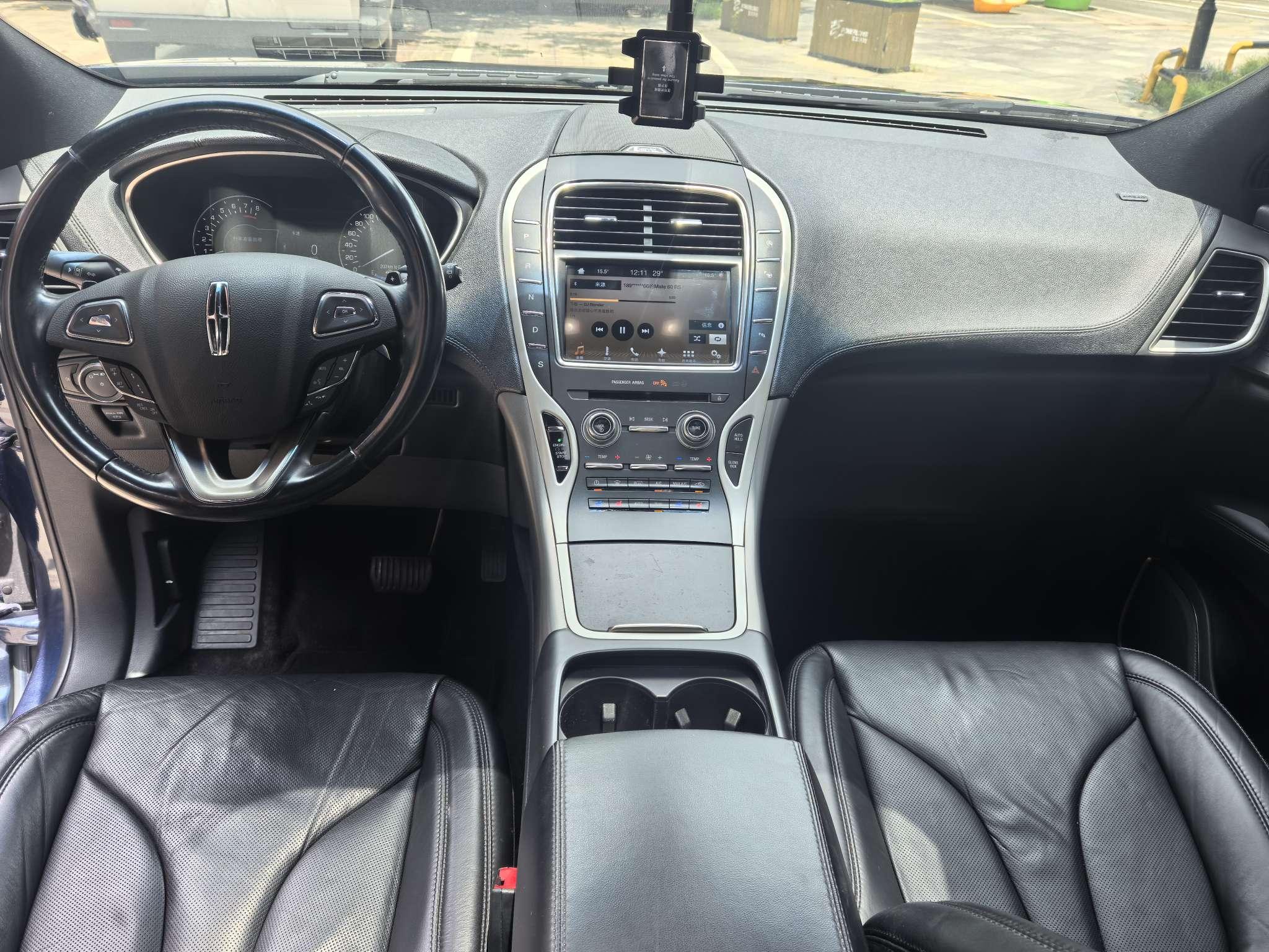 Lincoln MKX 2017 thumb 8