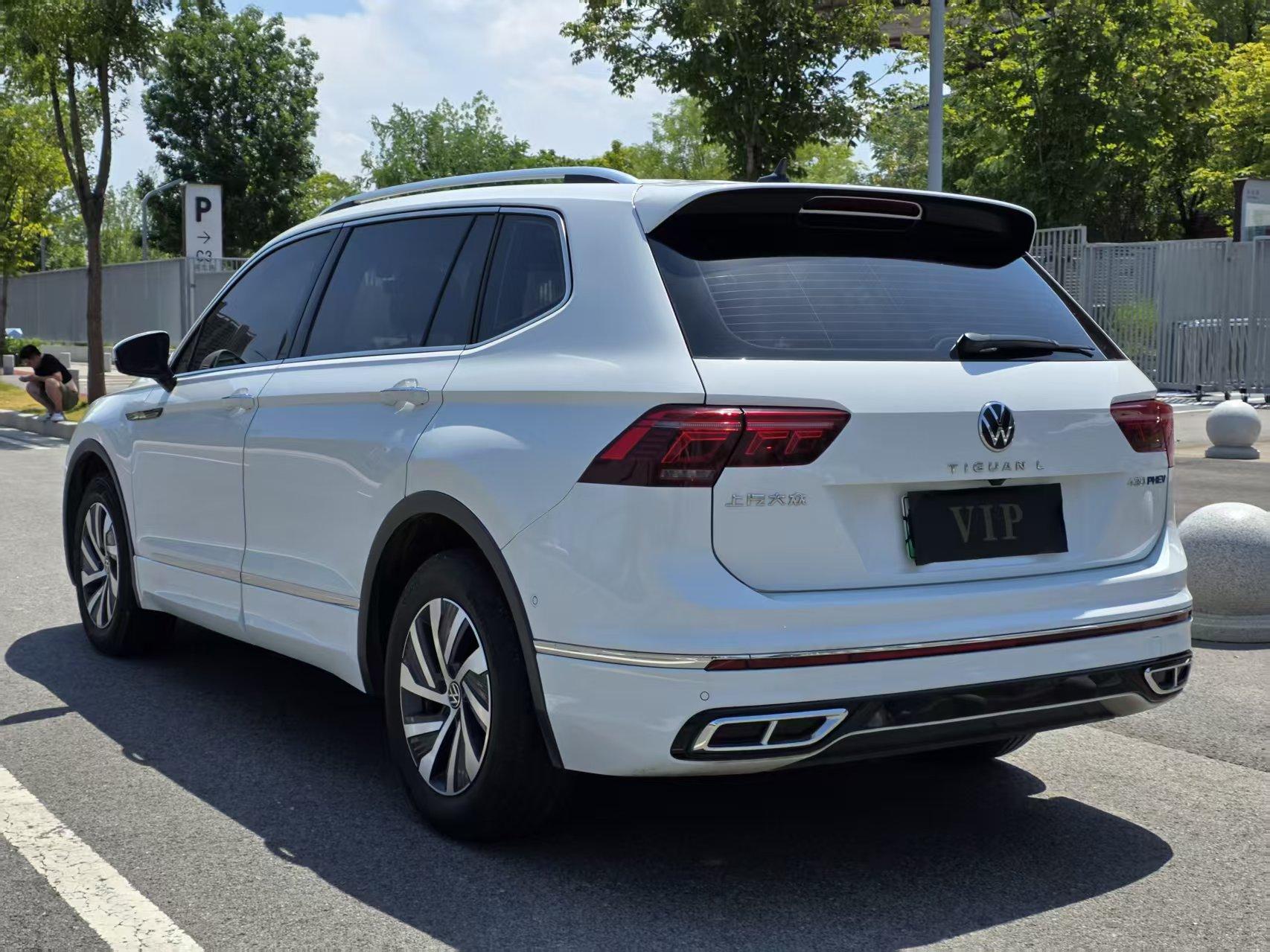 Volkswagen Tiguan 2023 thumb 2