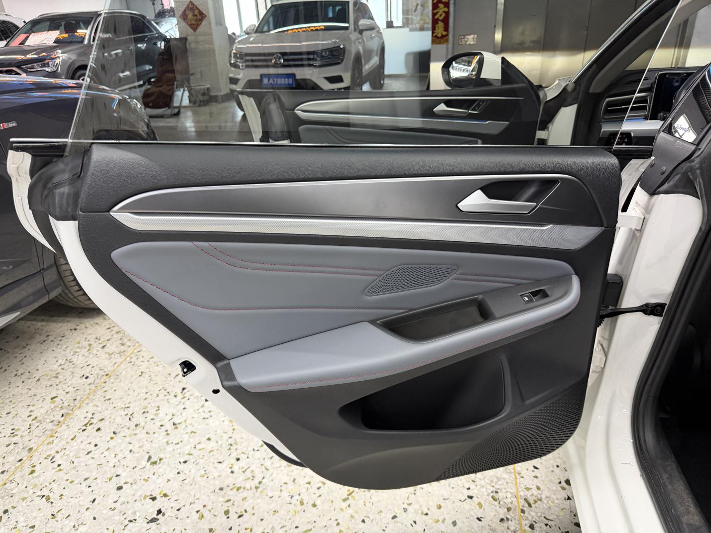 Volkswagen Lamando 2022 thumb 9